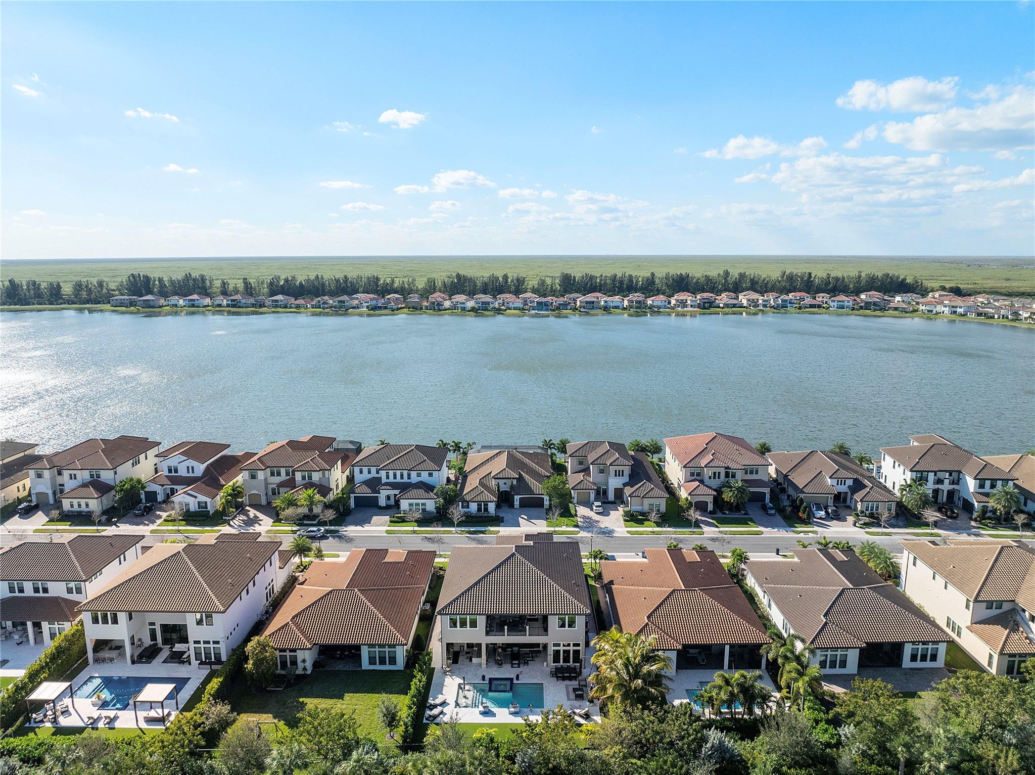 Parkland Bay 183-49 B - Residential