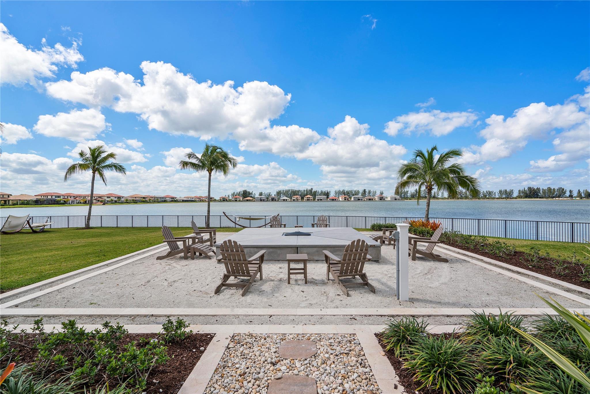 Parkland Bay 183-49 B - Residential