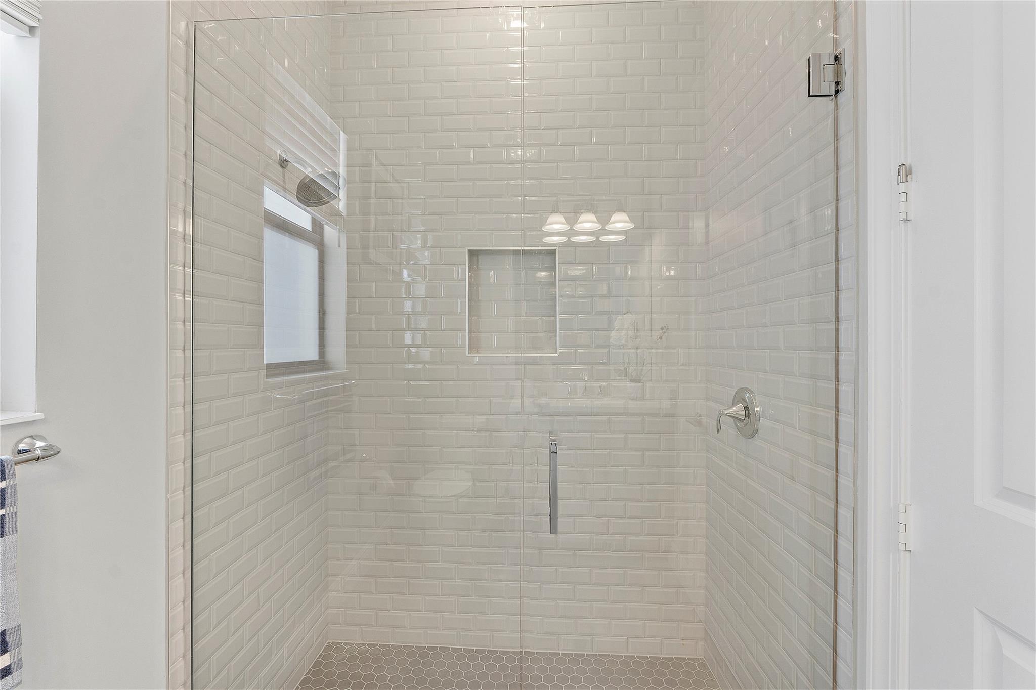 Parkland Bay 183-49 B - Residential