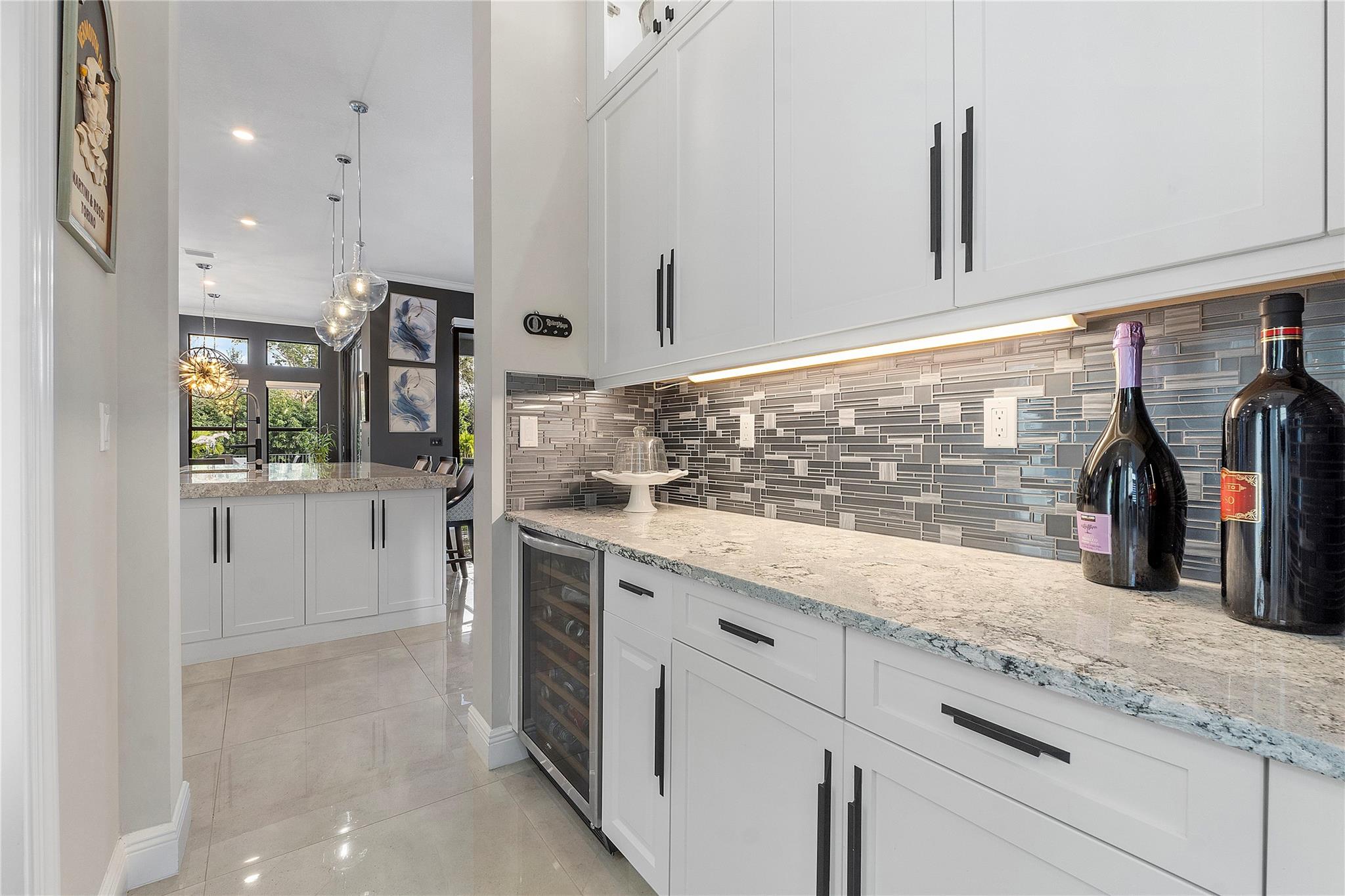 Parkland Bay 183-49 B - Residential
