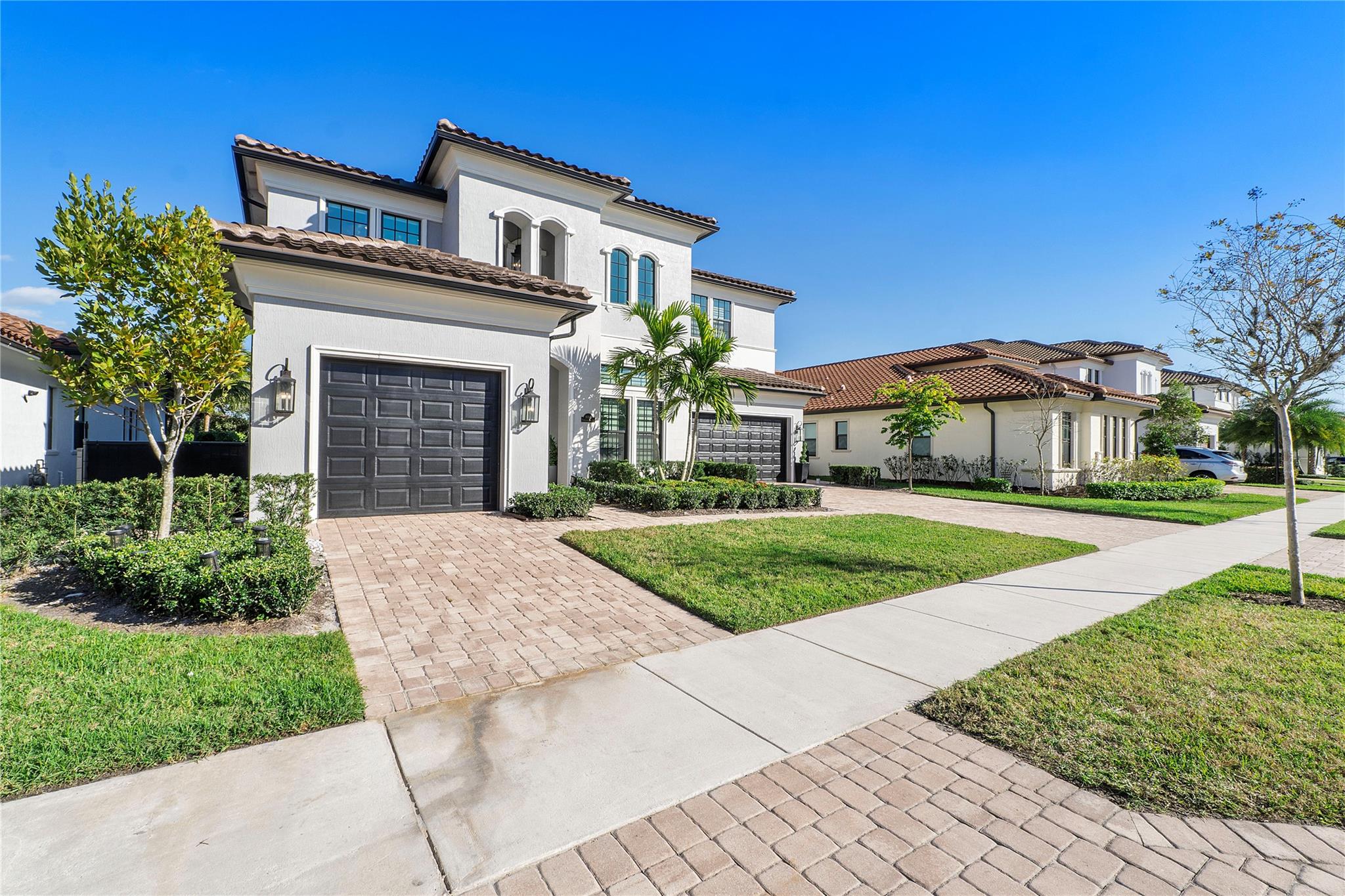 Parkland Bay 183-49 B - Residential