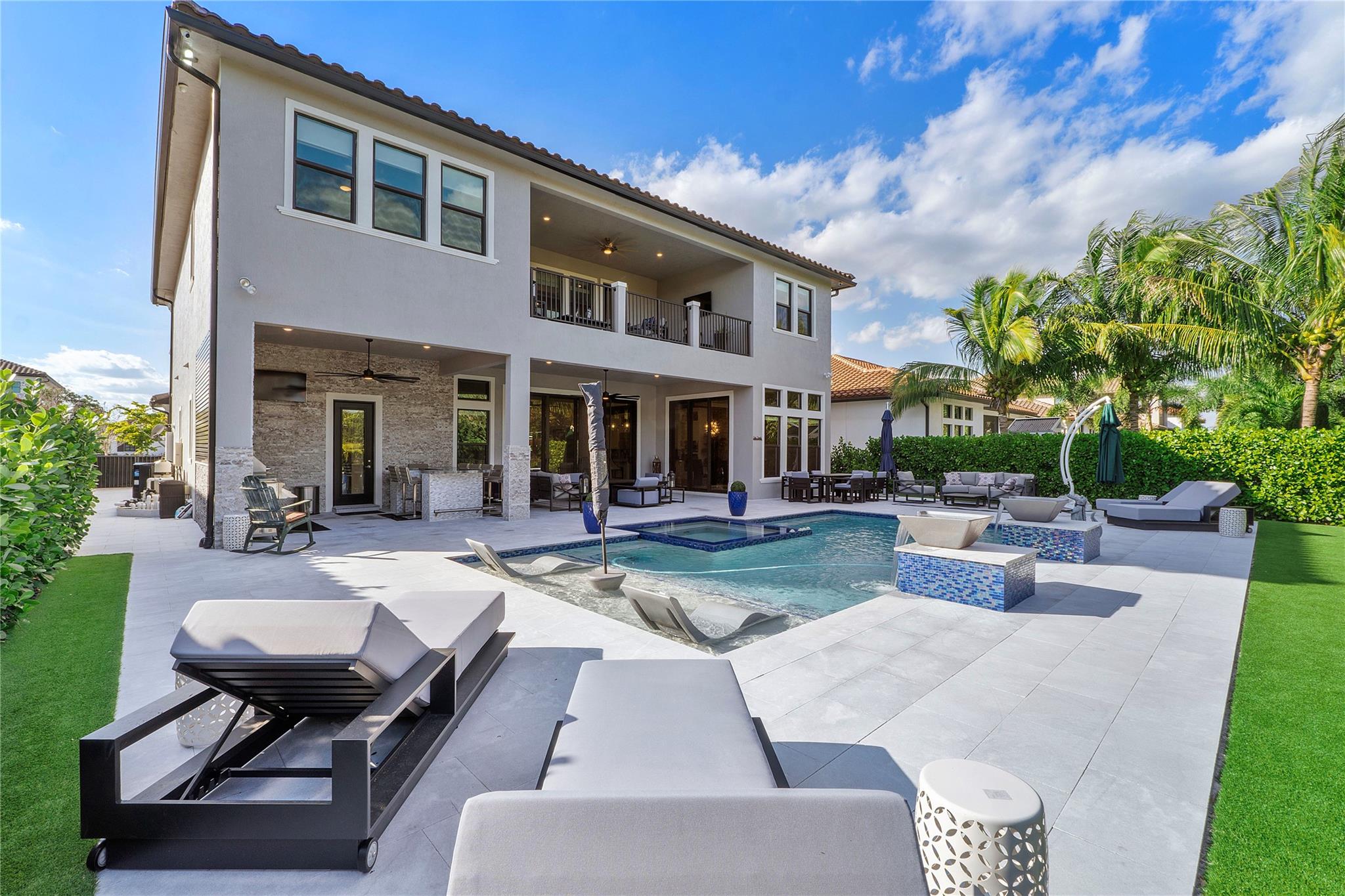 Parkland Bay 183-49 B - Residential