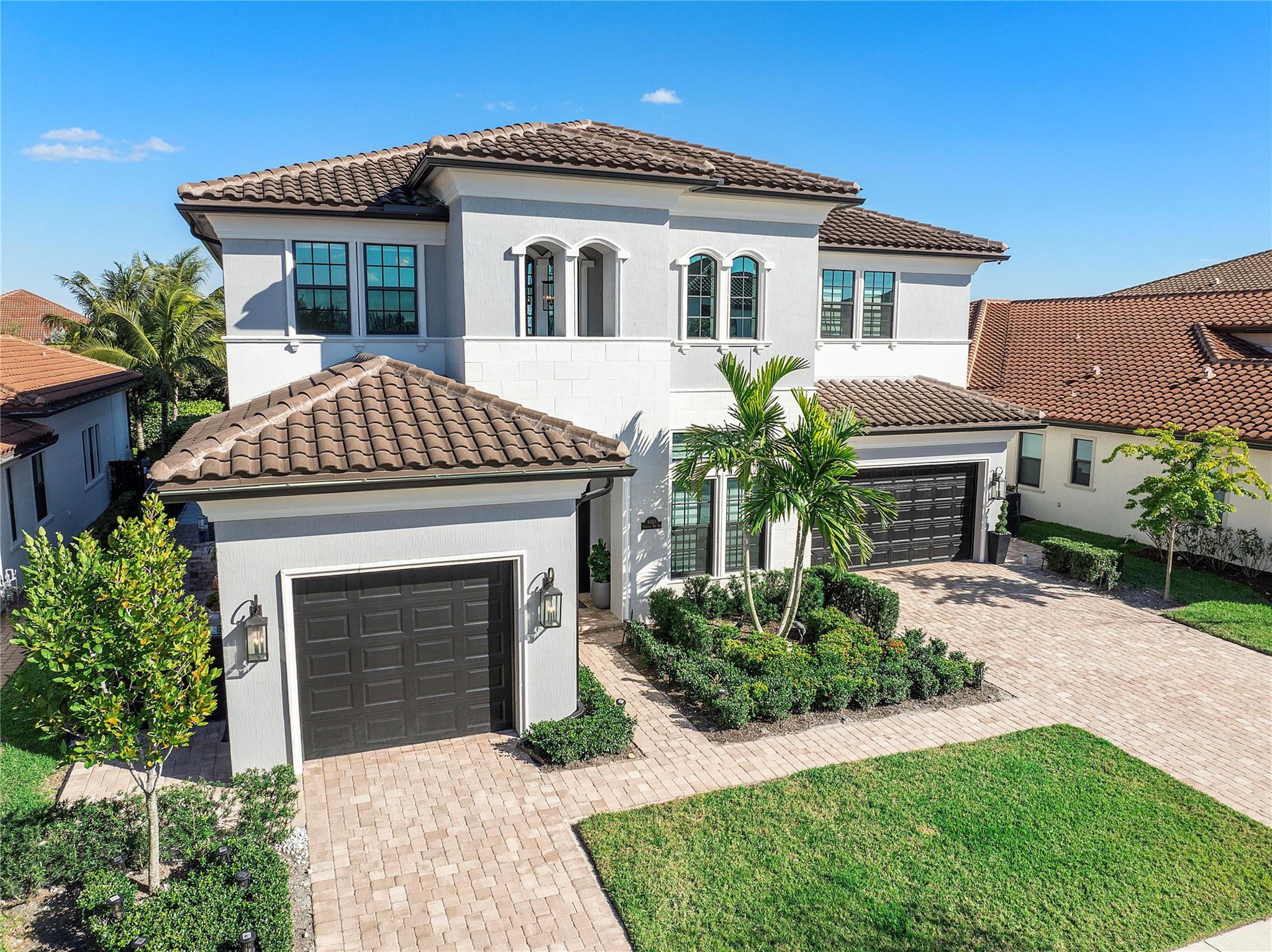 Parkland Bay 183-49 B - Residential
