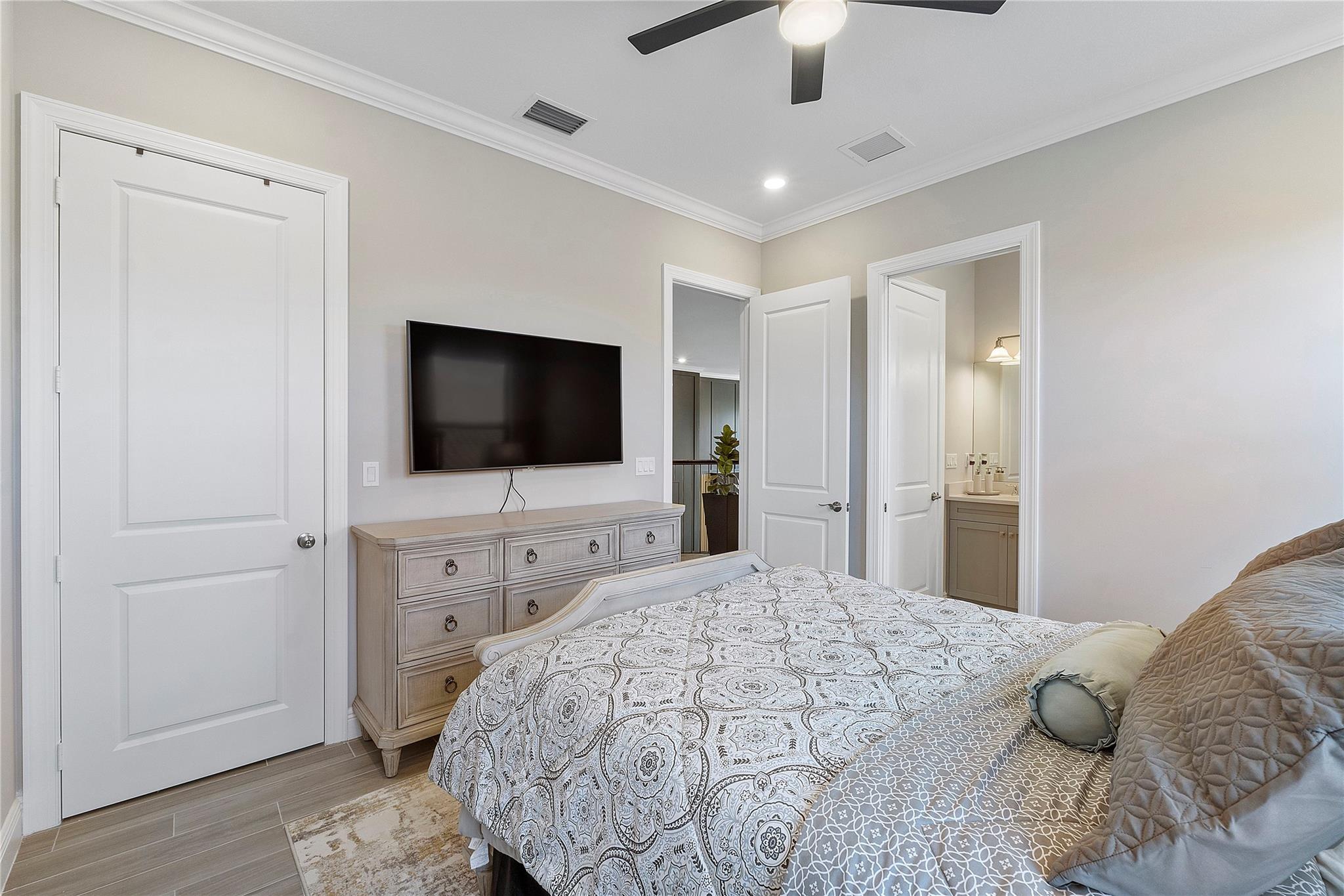 Parkland Bay 183-49 B - Residential