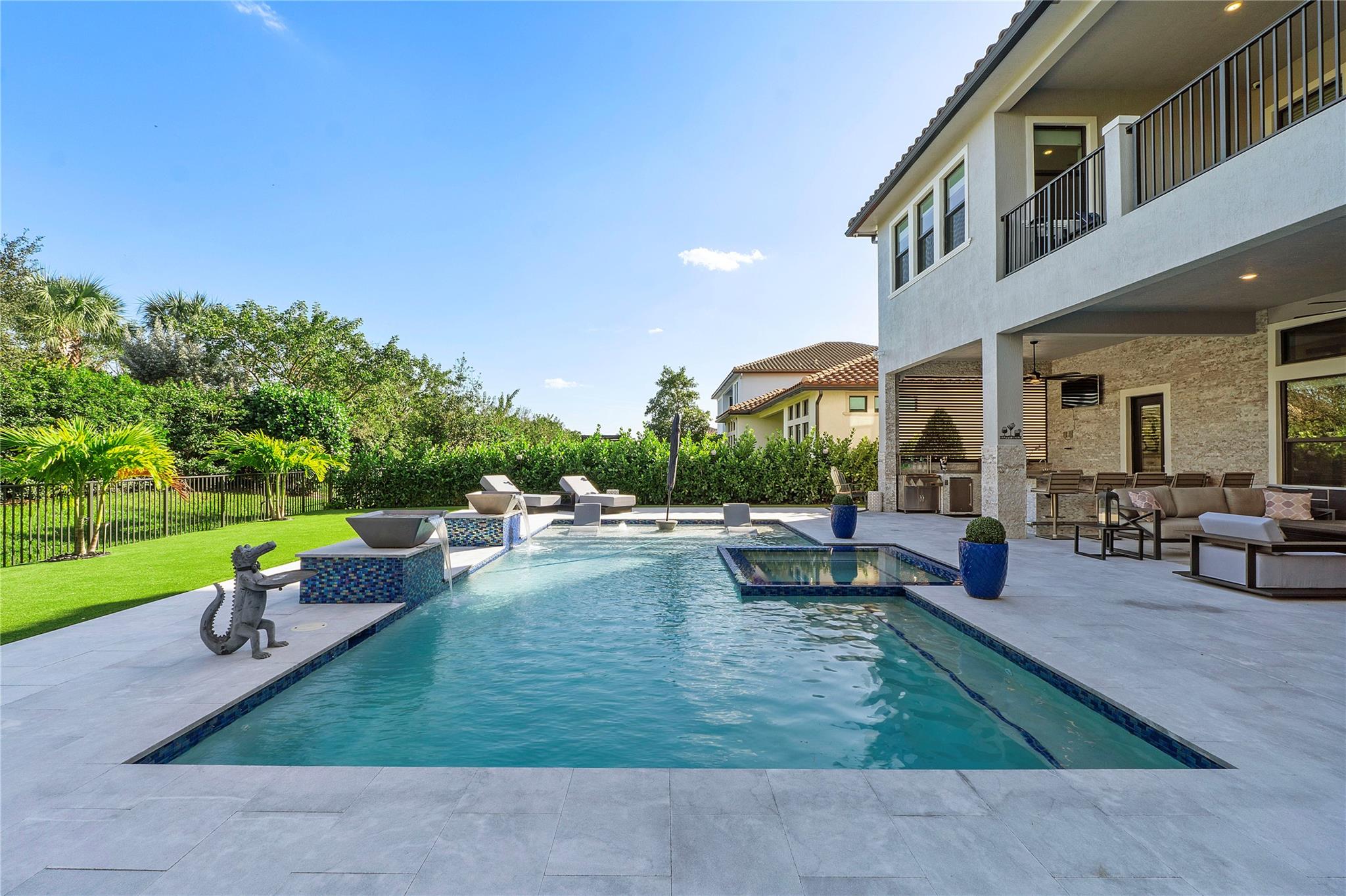Parkland Bay 183-49 B - Residential