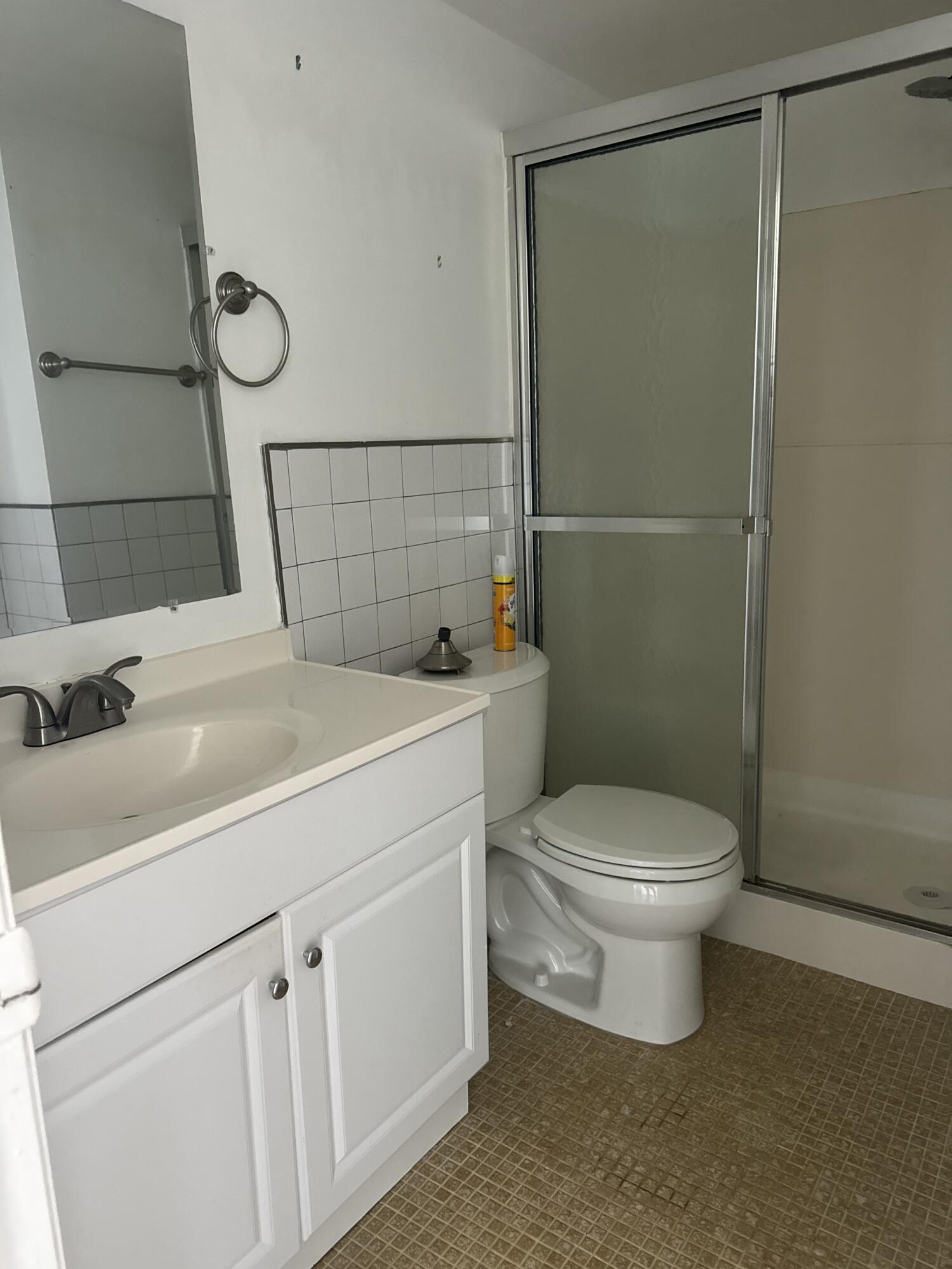 VILLAGE ROYALE GREENWOOD CONDO - Residential