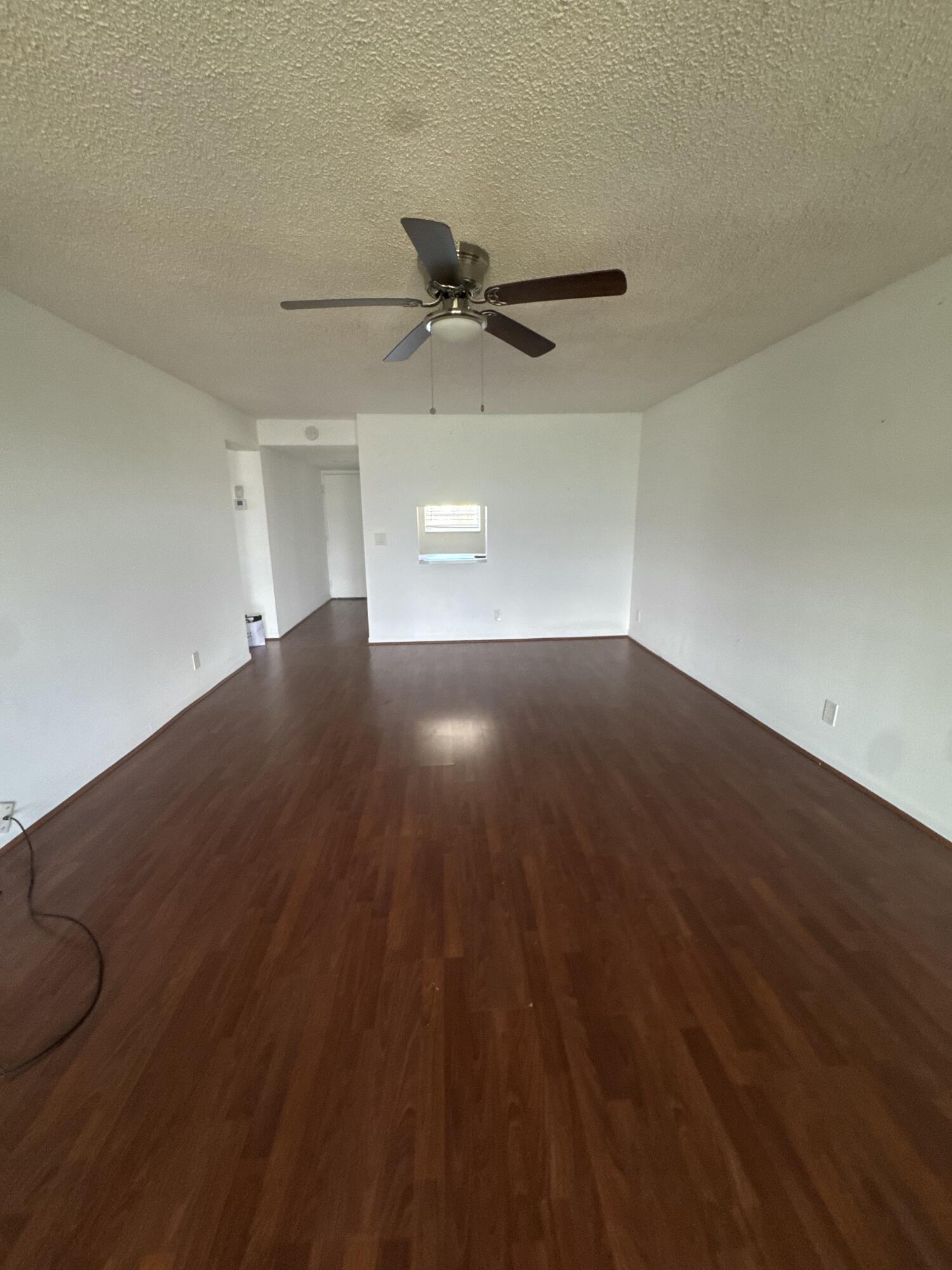 VILLAGE ROYALE GREENWOOD CONDO - Residential