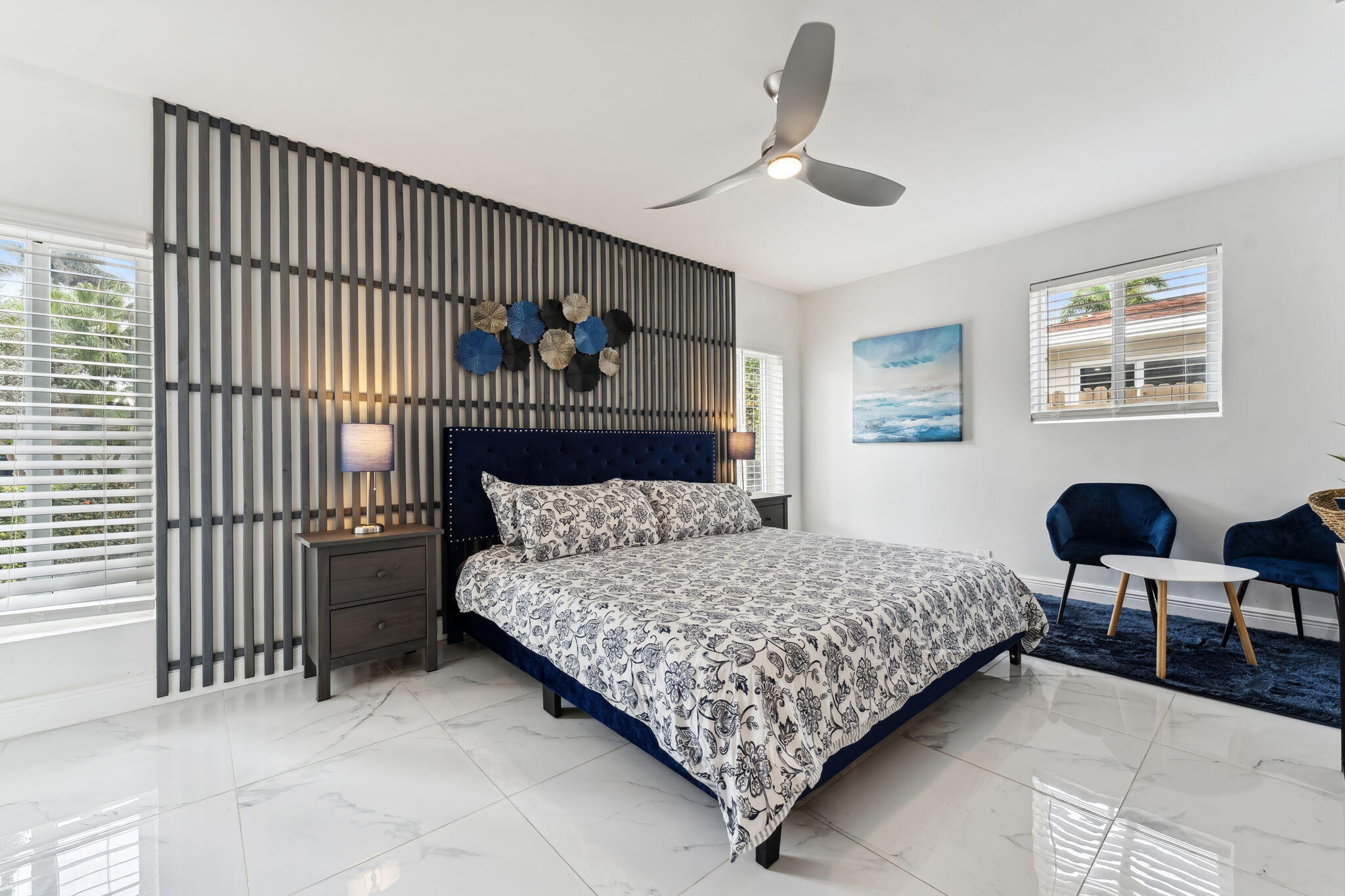 COUNTRY CLUB HOMES - Residential Lease