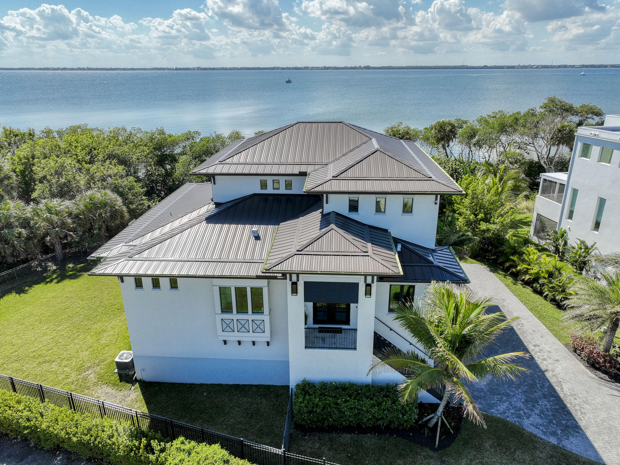 Pelican Pointe West - Residential