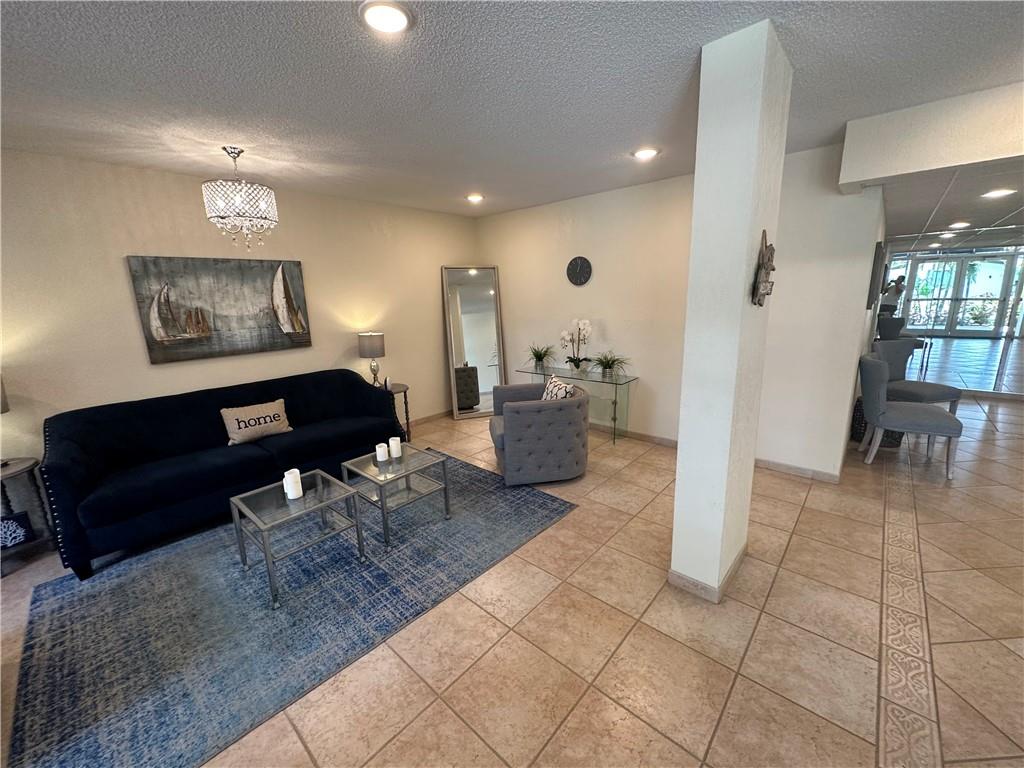 IMPERIAL POINT CONDO - Residential