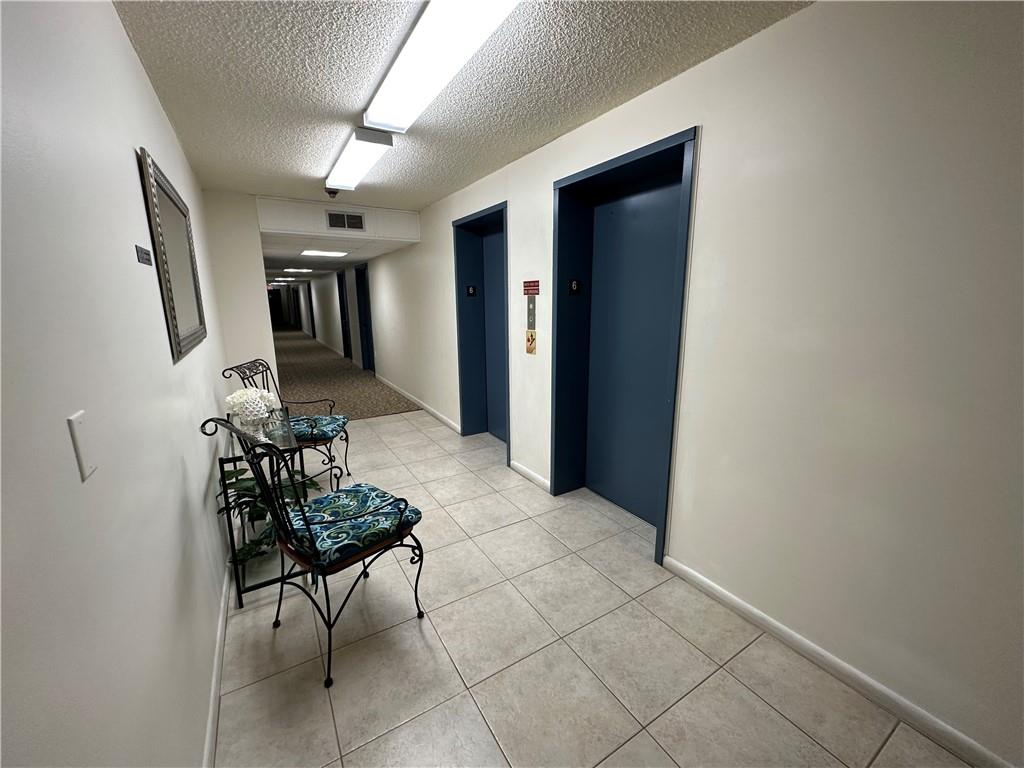 IMPERIAL POINT CONDO - Residential