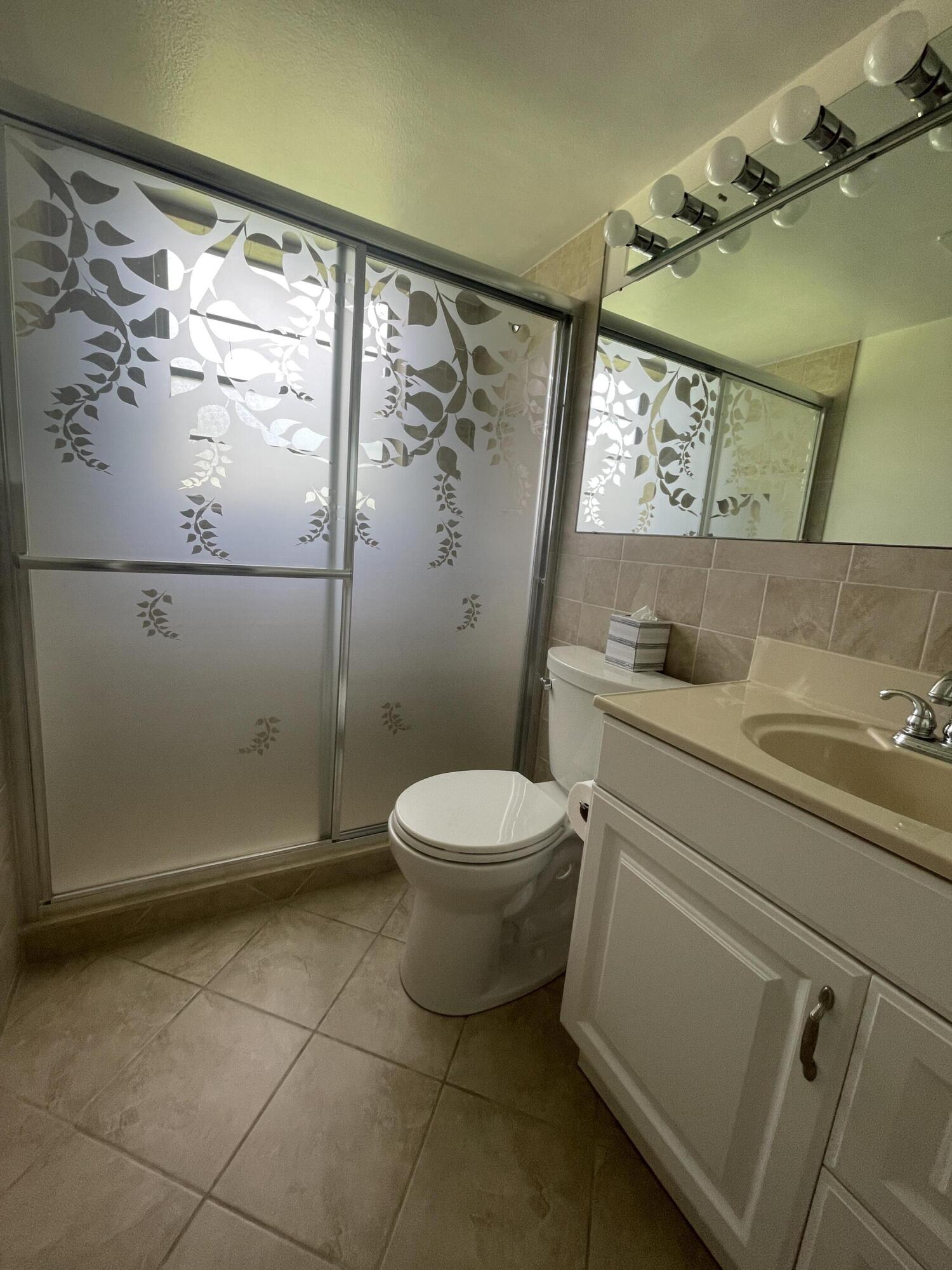 KESWICK B CONDO - Residential