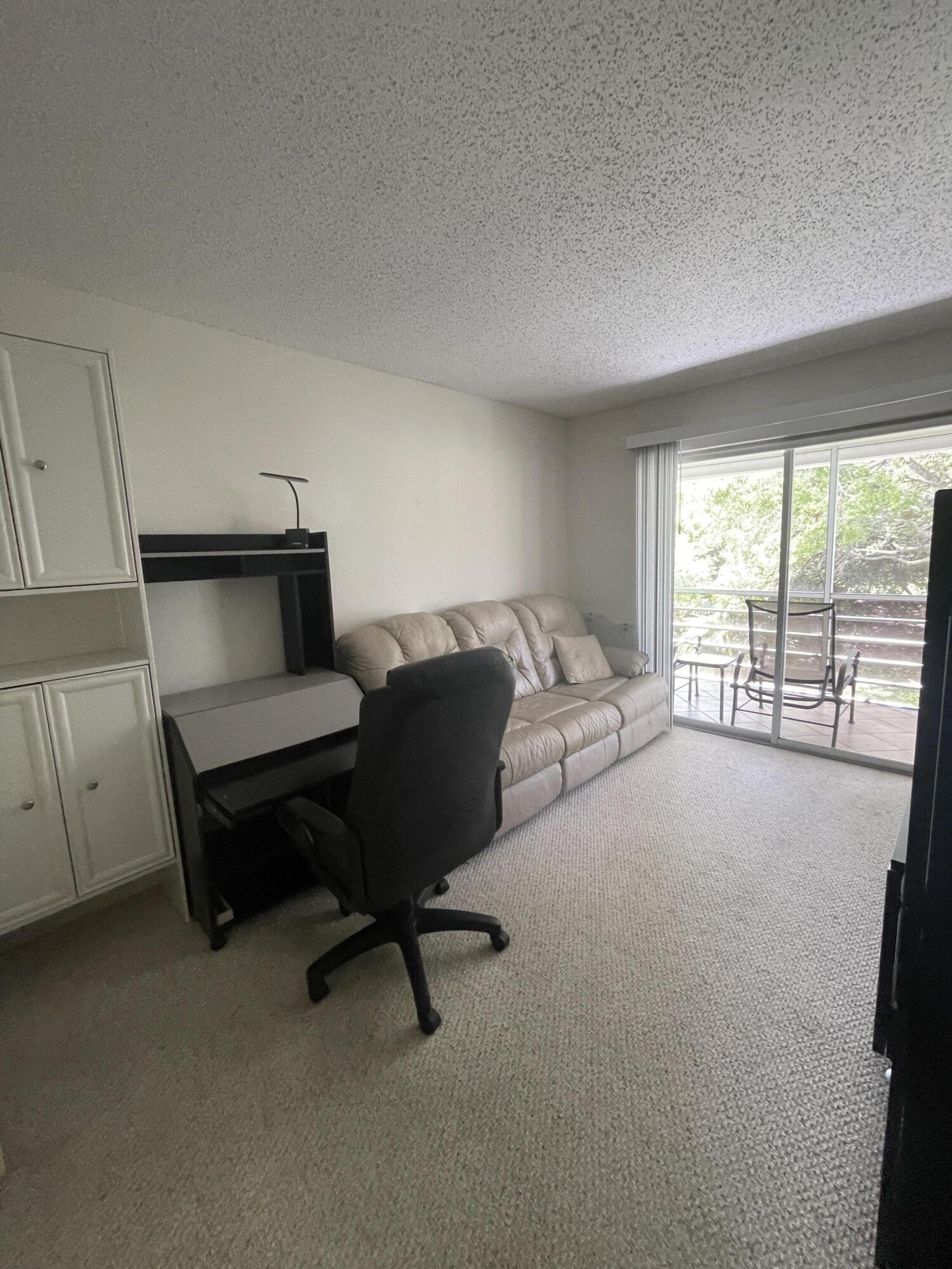 KESWICK B CONDO - Residential