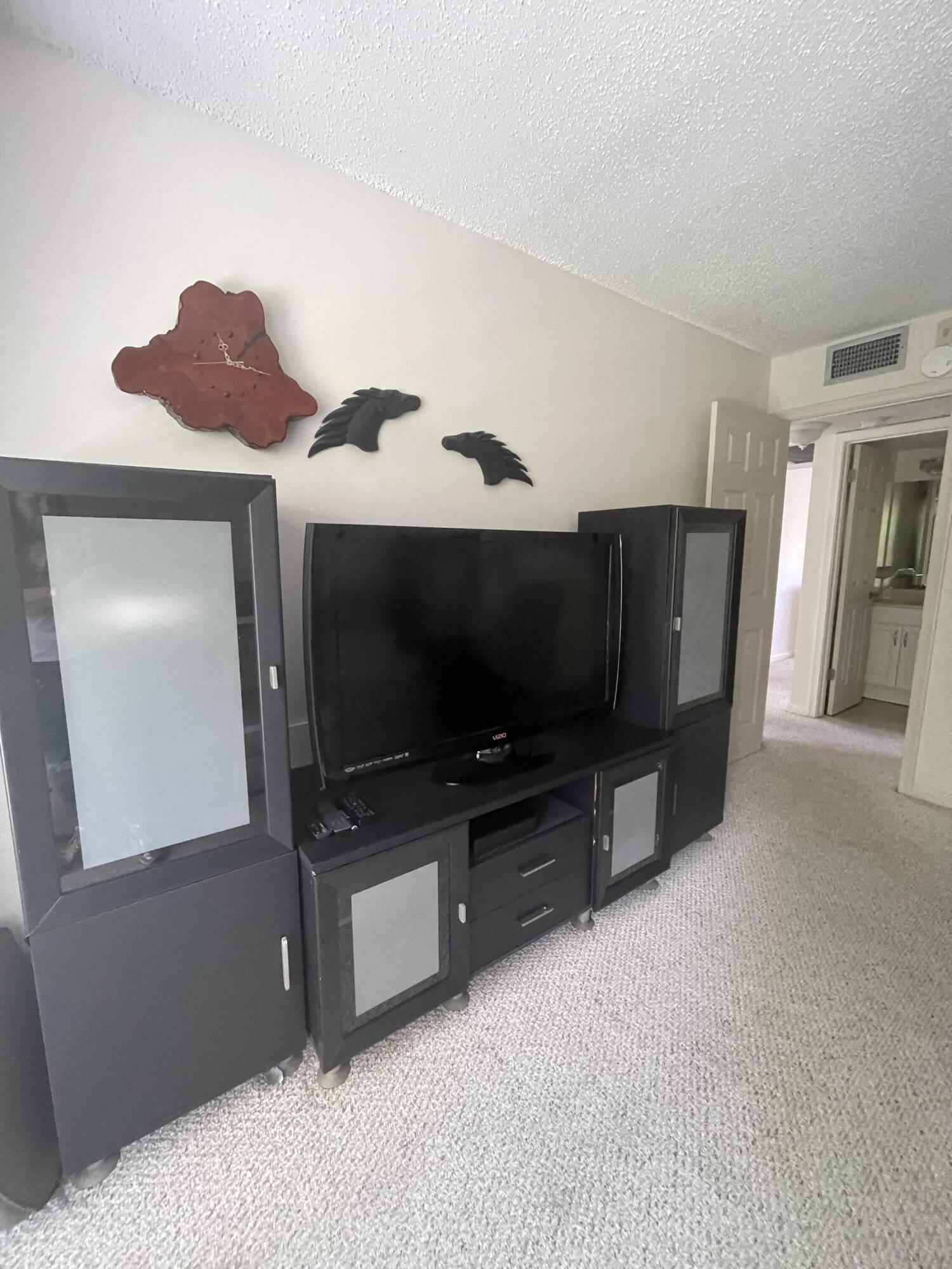 KESWICK B CONDO - Residential