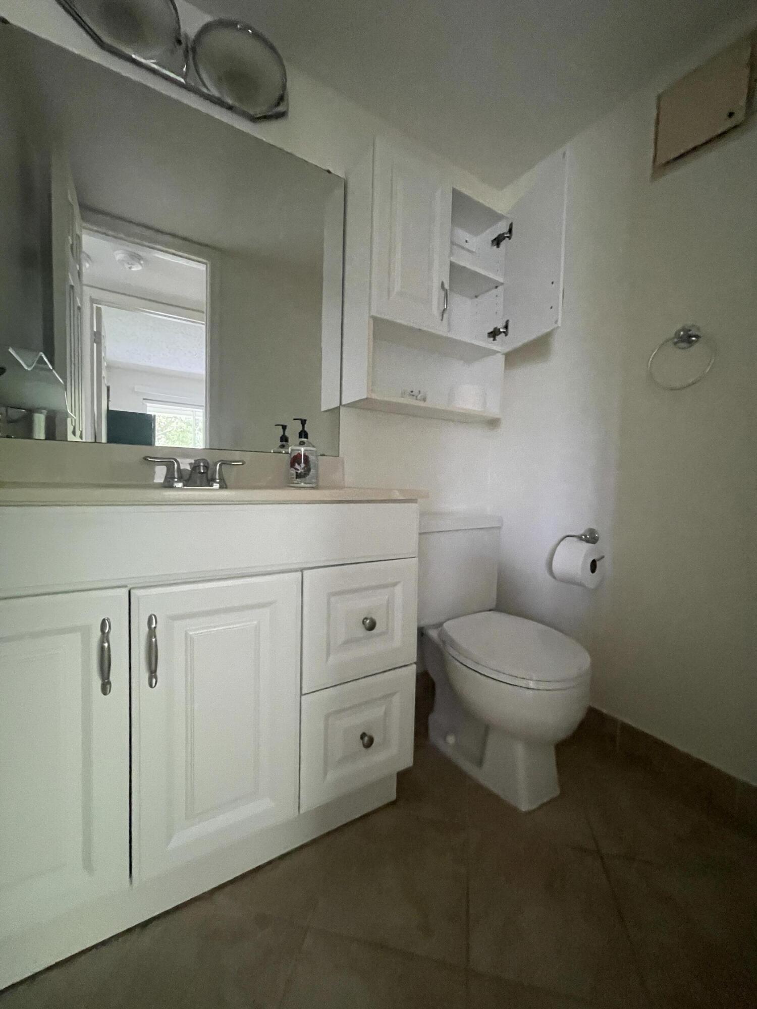 KESWICK B CONDO - Residential