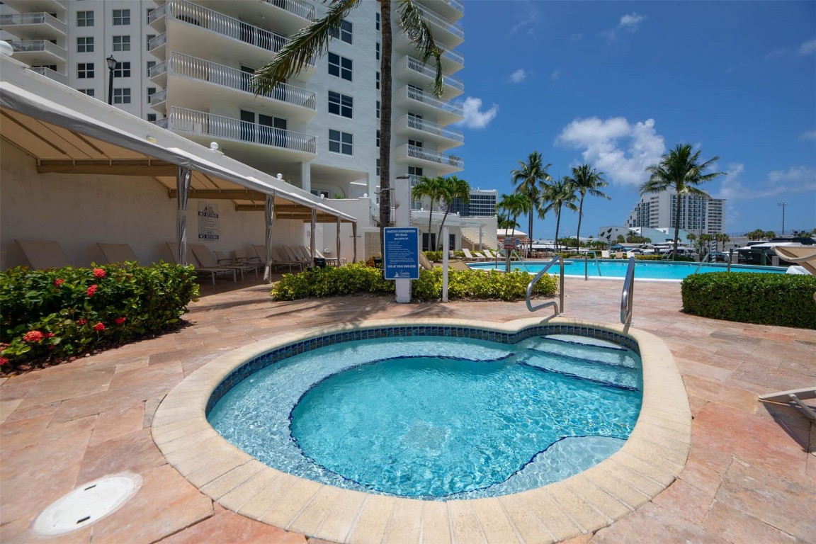 Venetian Condominium - Residential