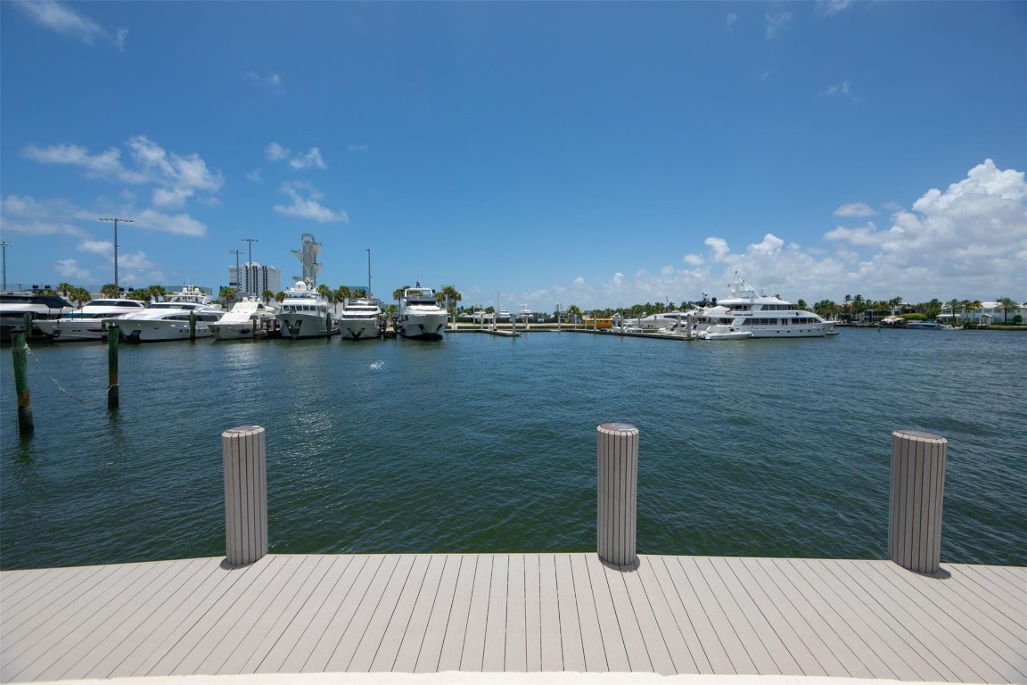 Venetian Condominium - Residential