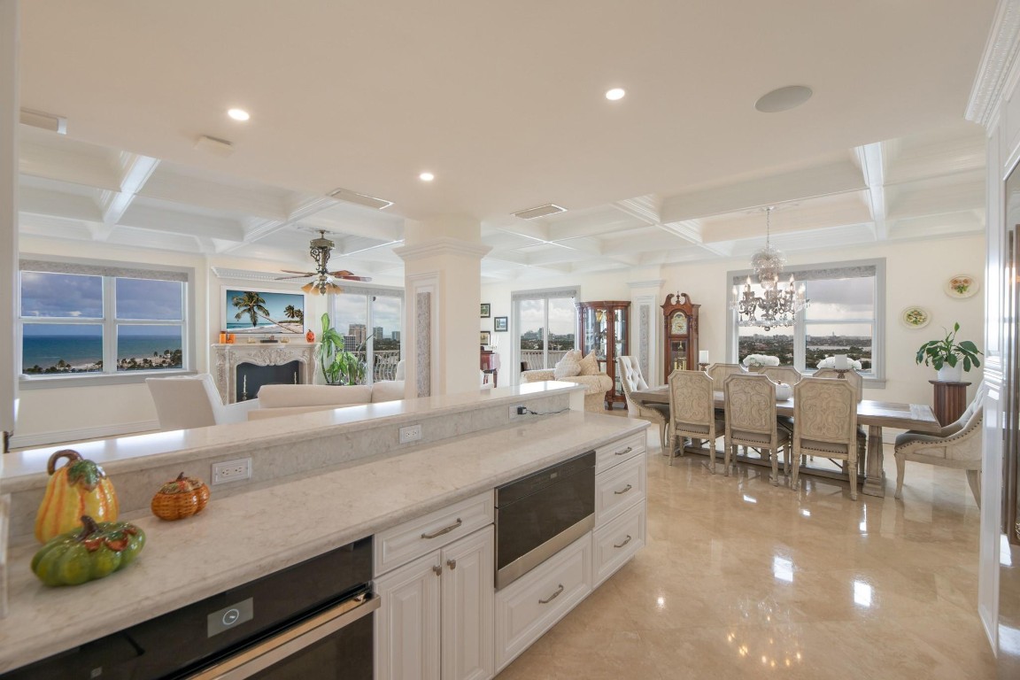 Venetian Condominium - Residential