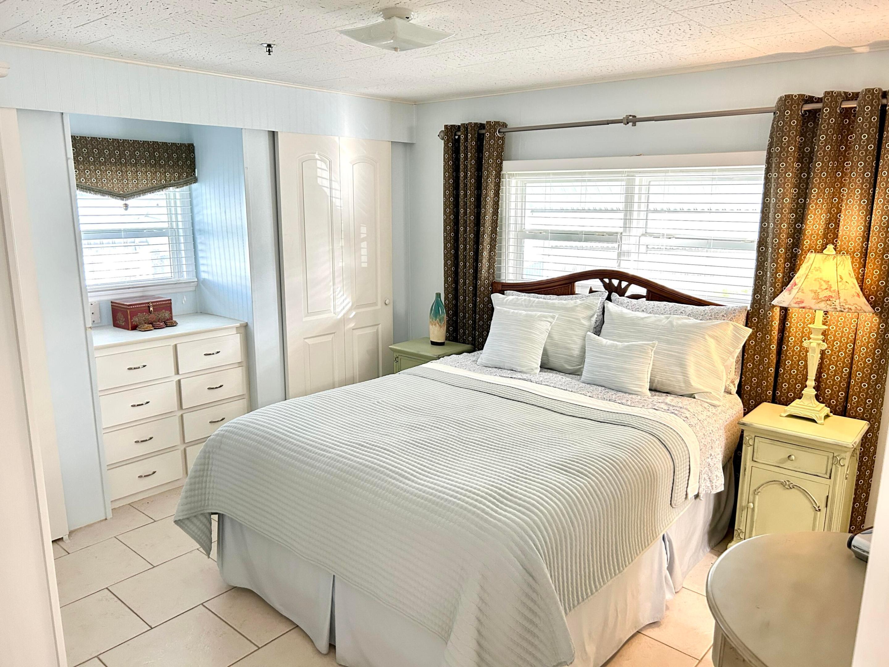 Orangebrook Harbor - Residential