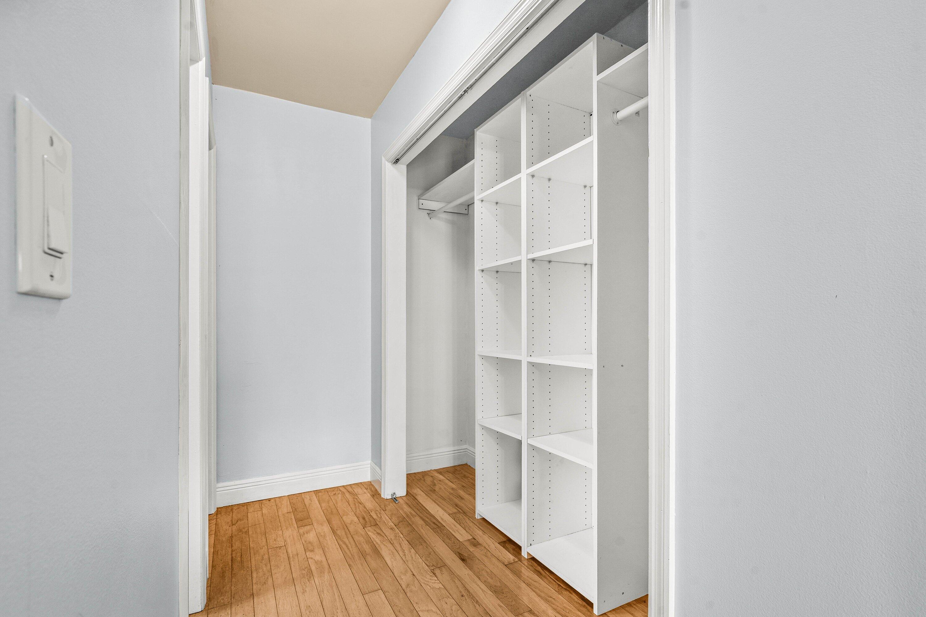 BOCA RATON SQUARE UNIT 19 - Residential Lease