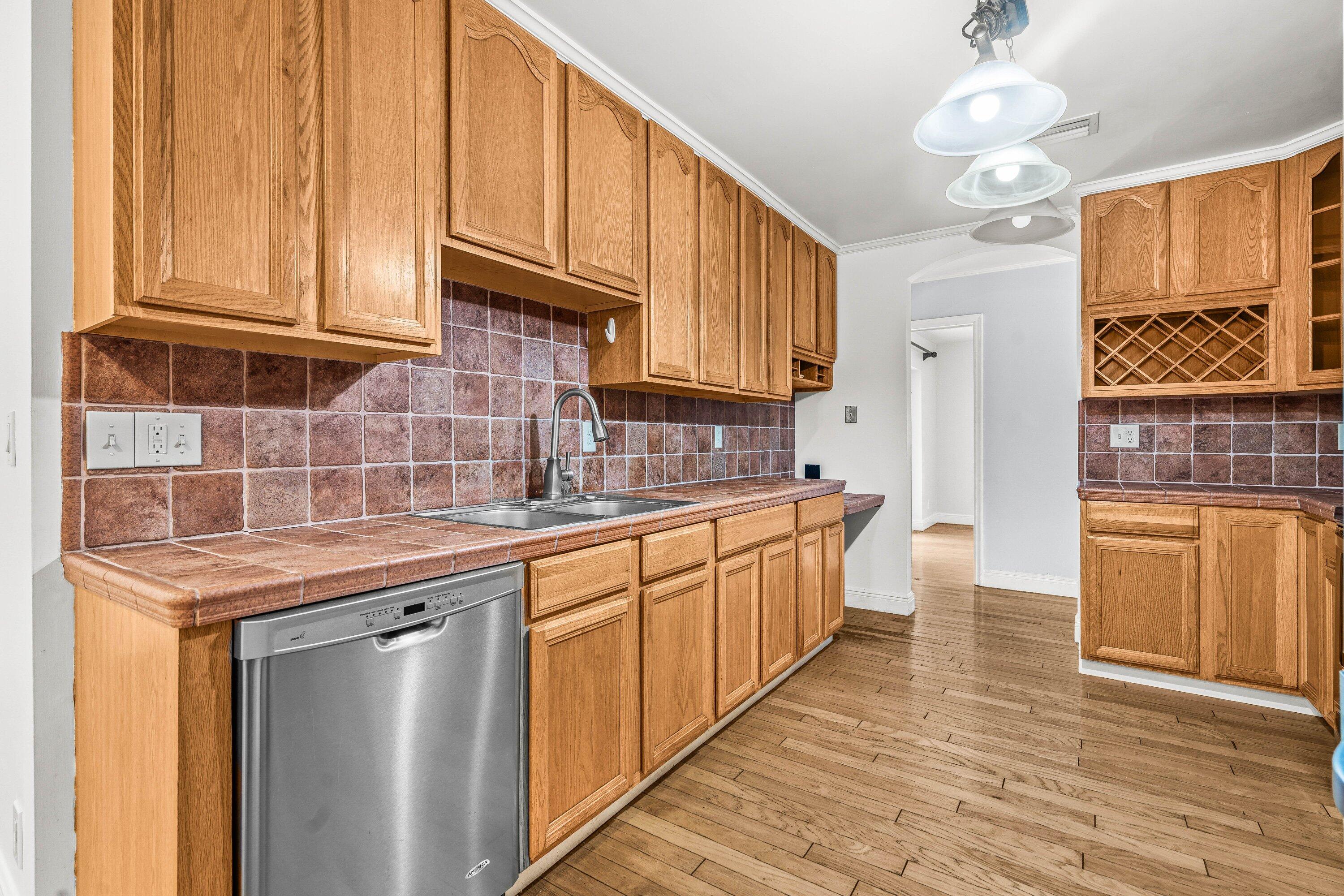 BOCA RATON SQUARE UNIT 19 - Residential Lease