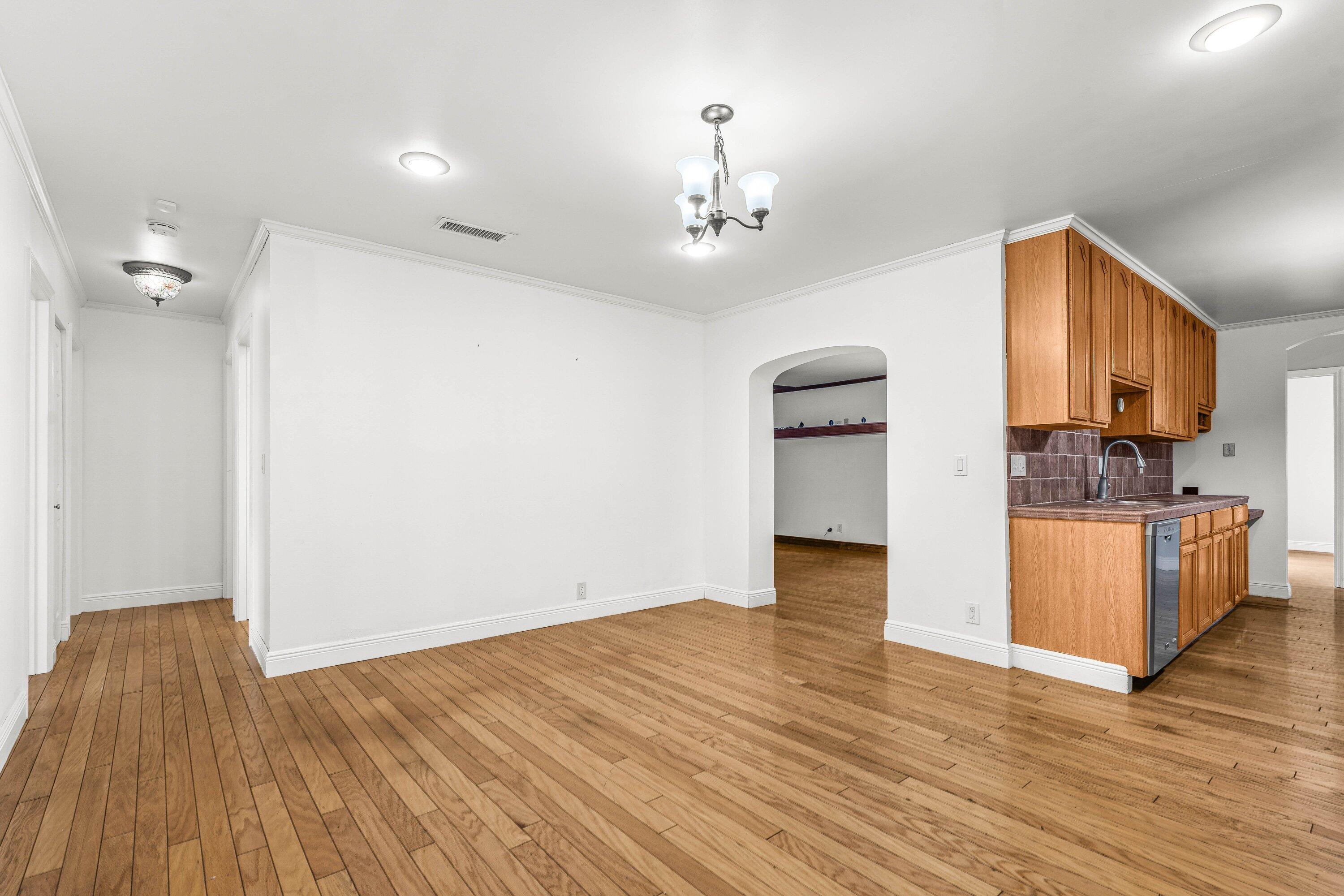 BOCA RATON SQUARE UNIT 19 - Residential Lease