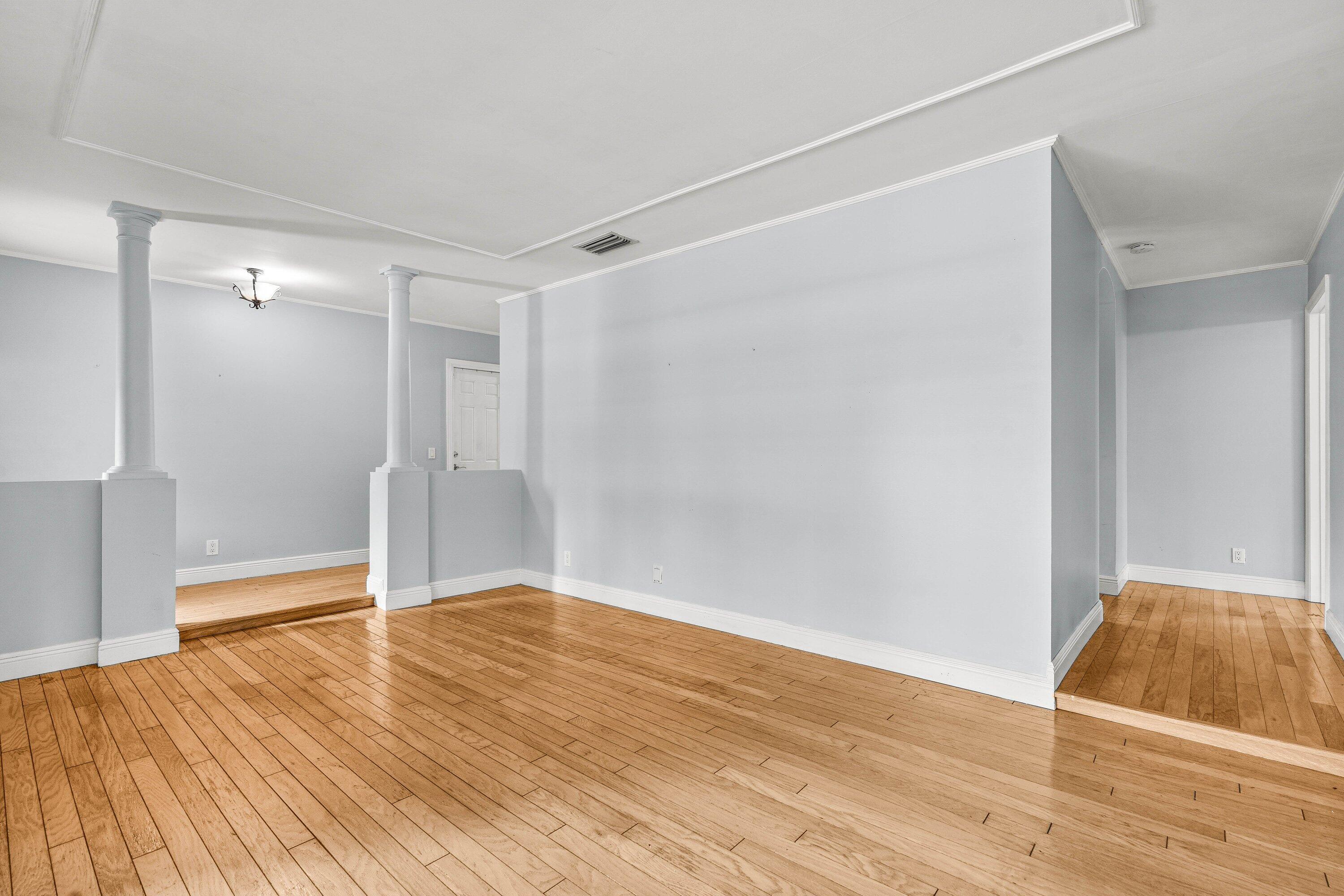 BOCA RATON SQUARE UNIT 19 - Residential Lease