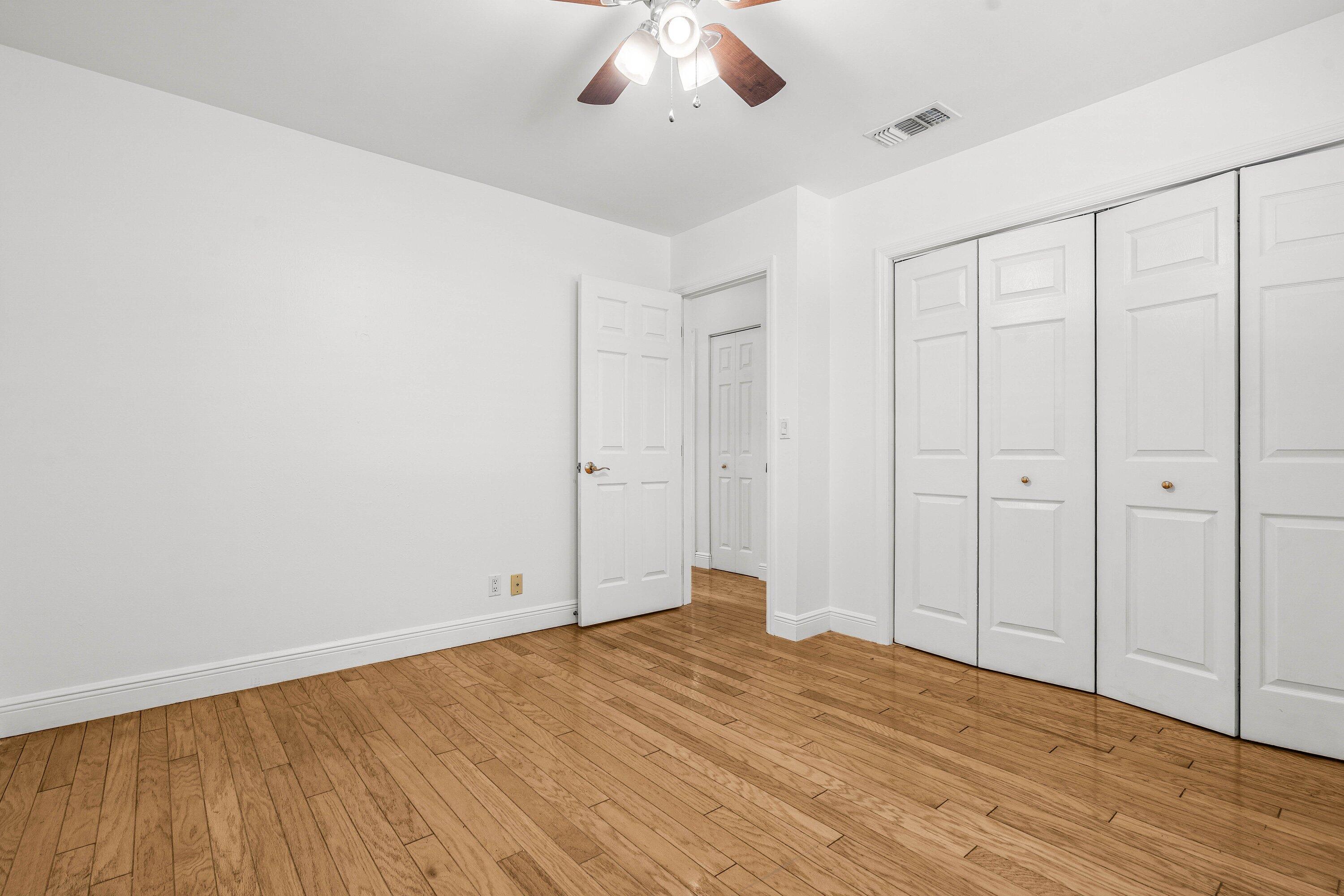 BOCA RATON SQUARE UNIT 19 - Residential Lease