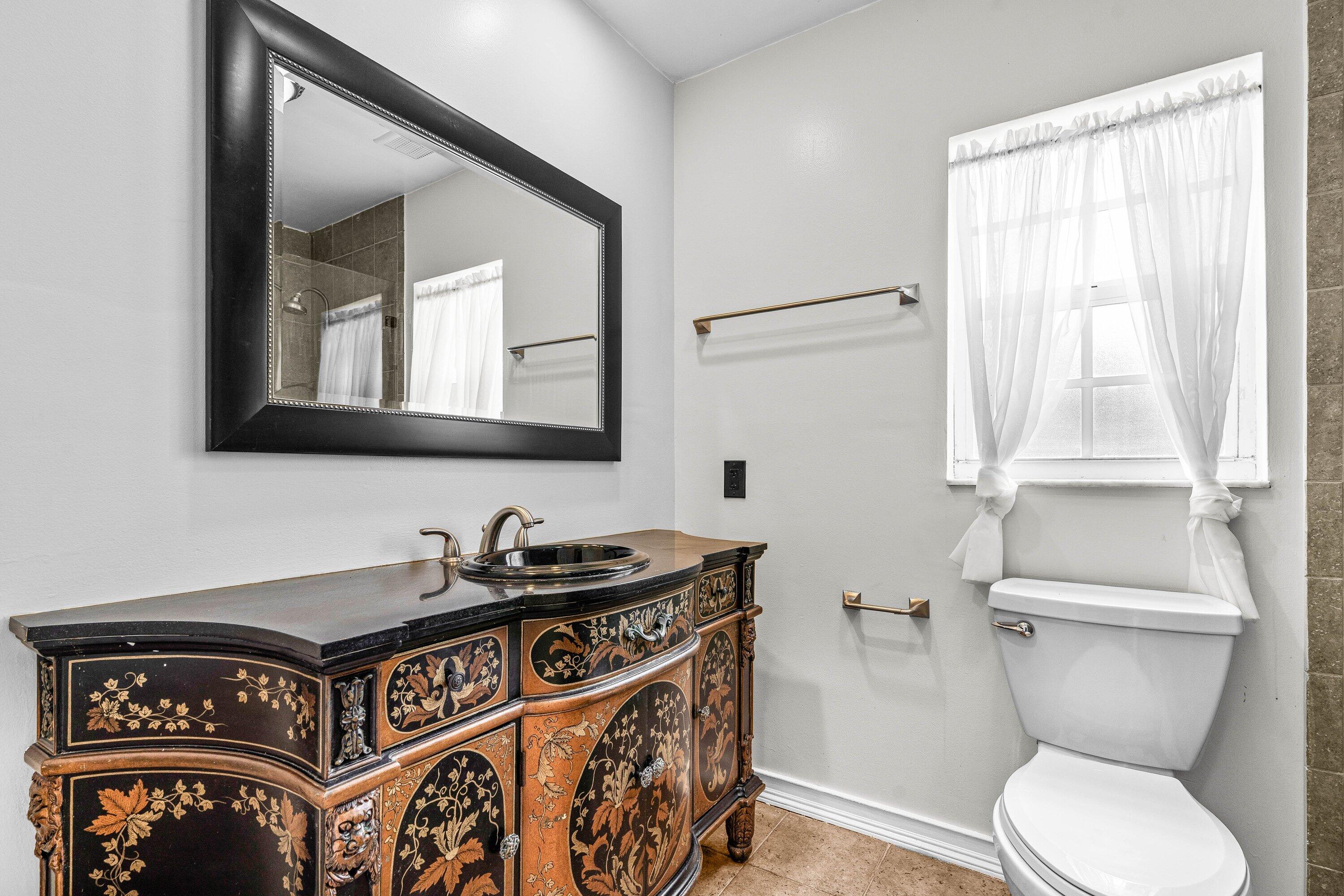 BOCA RATON SQUARE UNIT 19 - Residential Lease