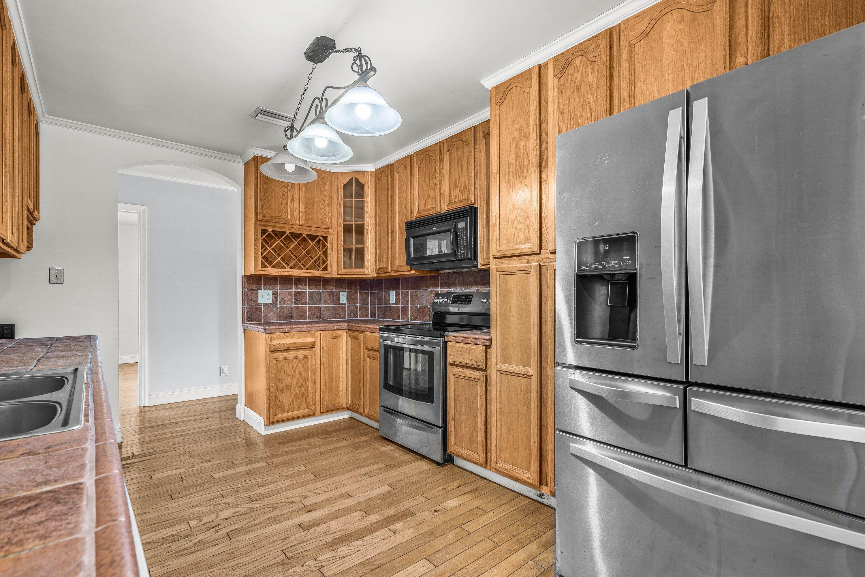BOCA RATON SQUARE UNIT 19 - Residential Lease