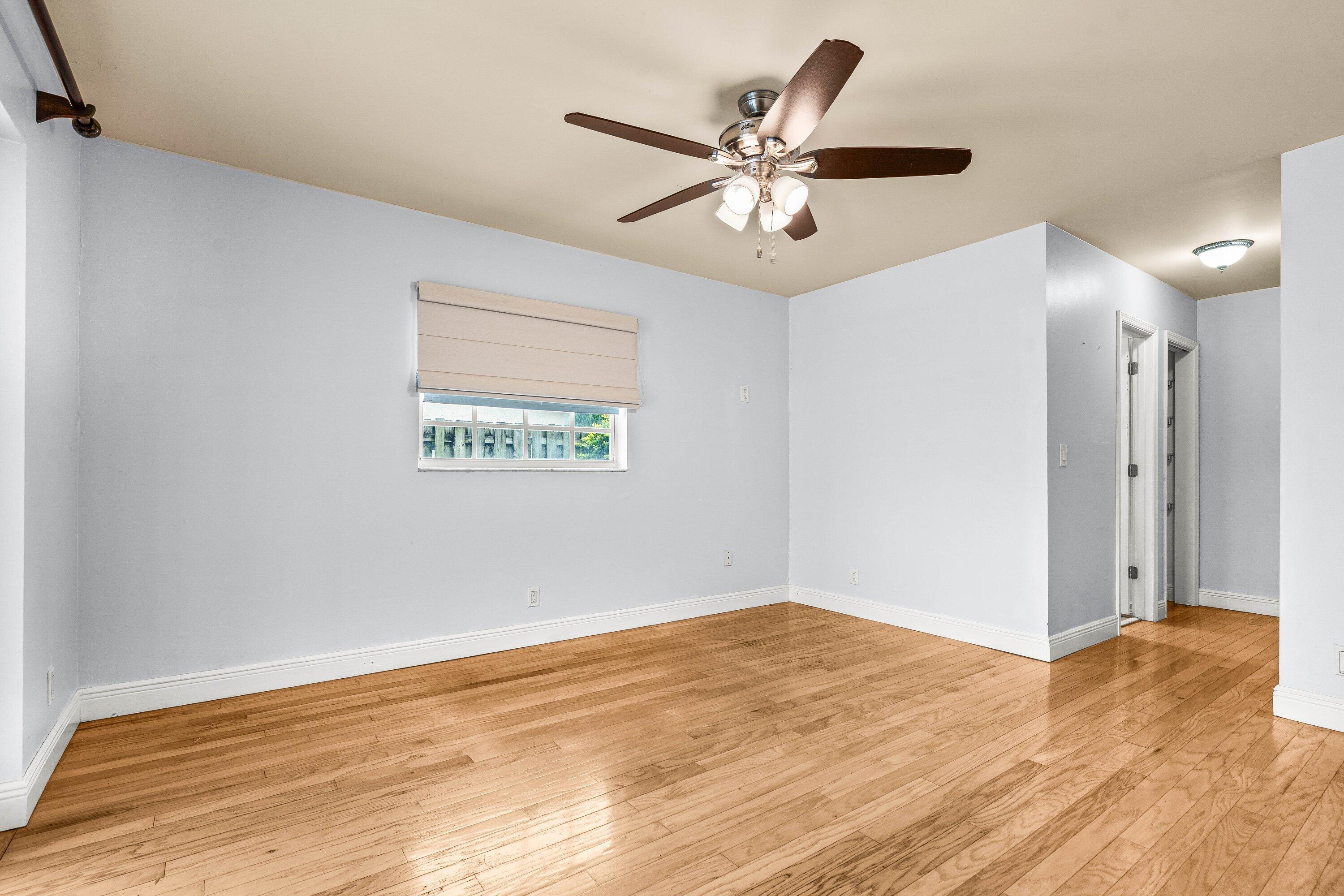BOCA RATON SQUARE UNIT 19 - Residential Lease