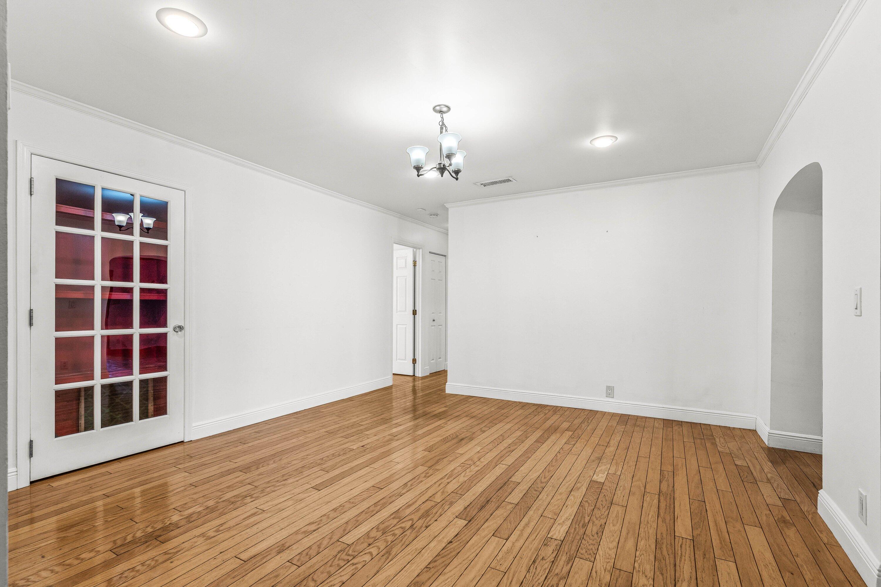 BOCA RATON SQUARE UNIT 19 - Residential Lease