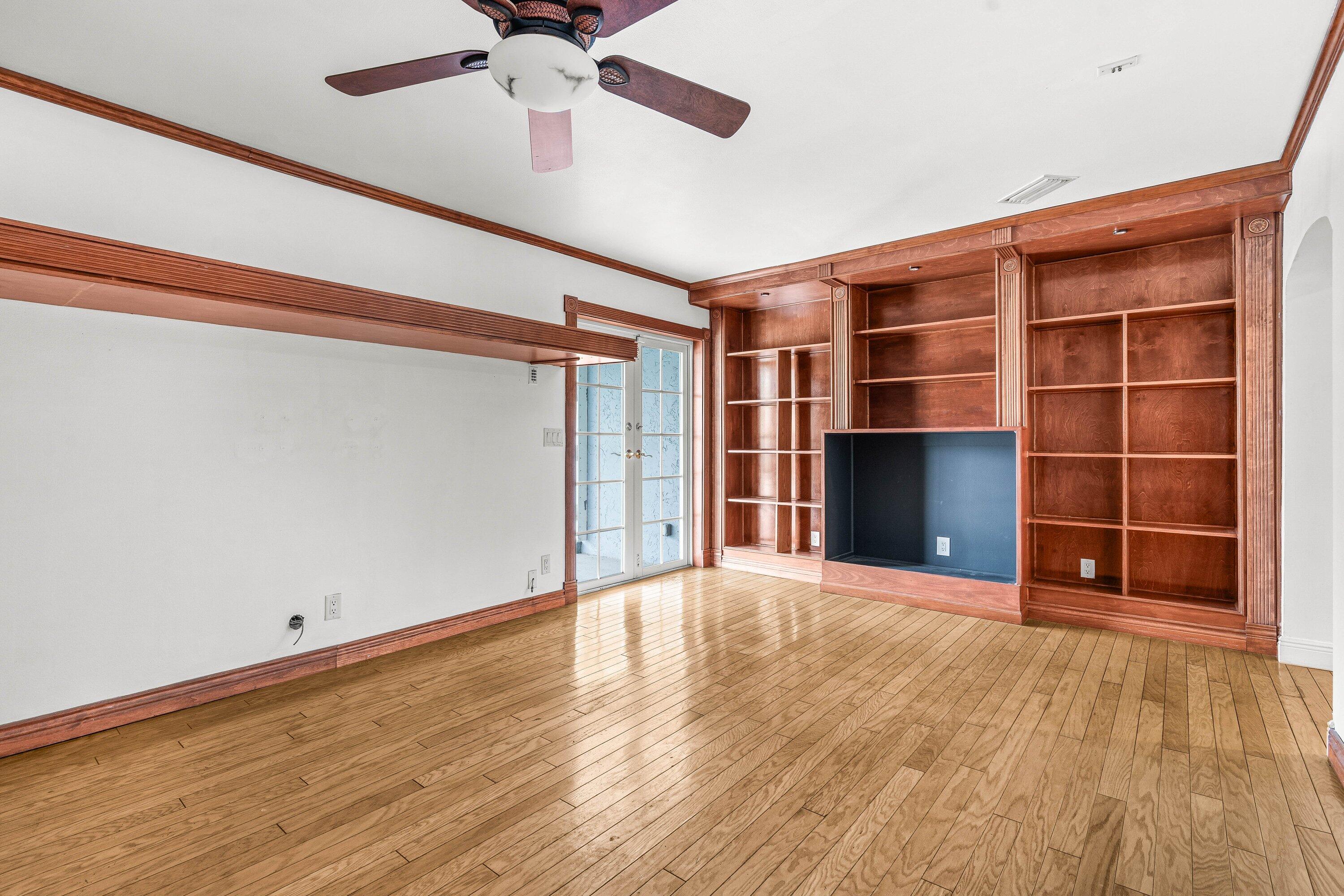 BOCA RATON SQUARE UNIT 19 - Residential Lease