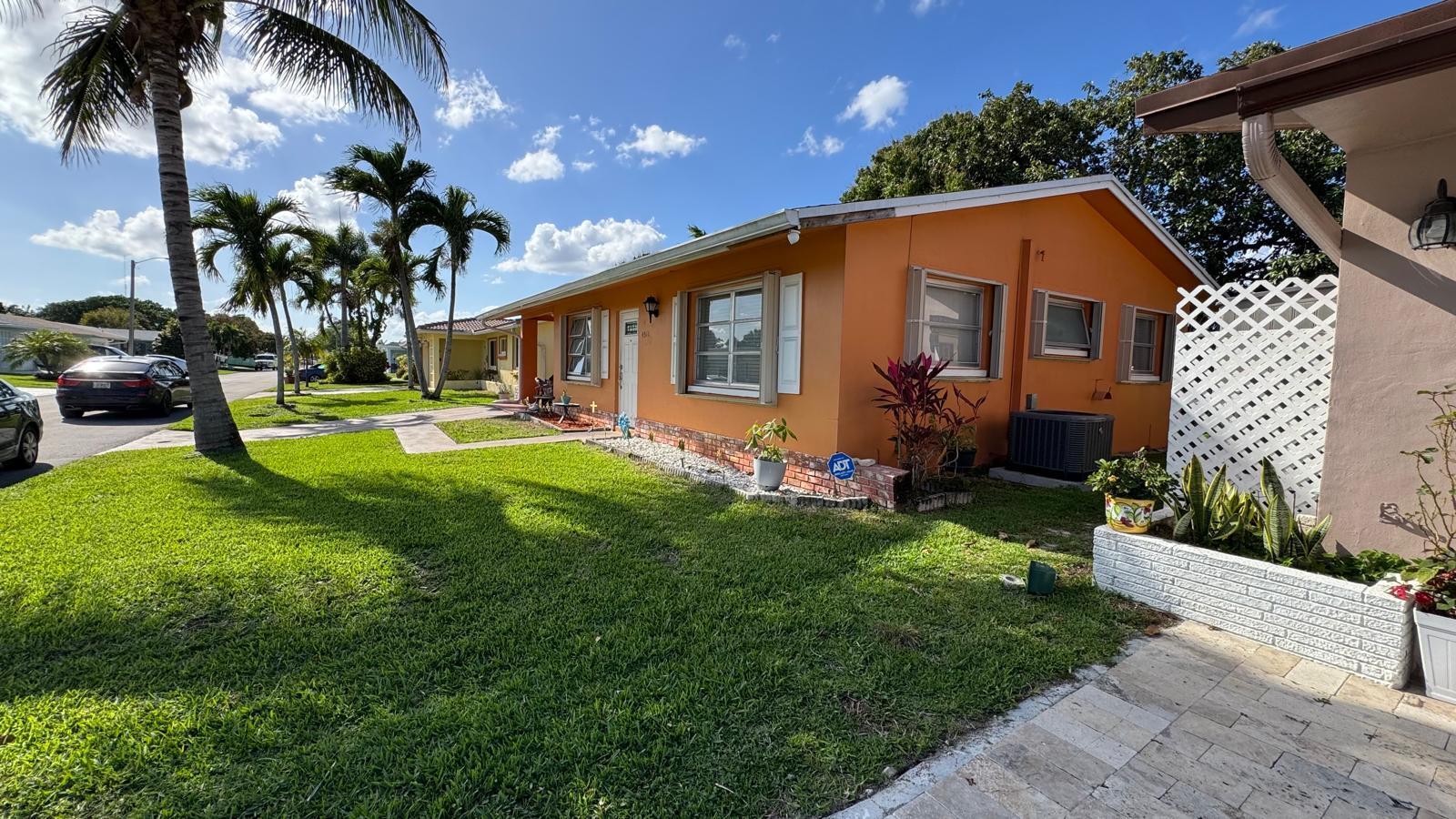 MAINLANDS OF TAMARAC LAKES - Residential
