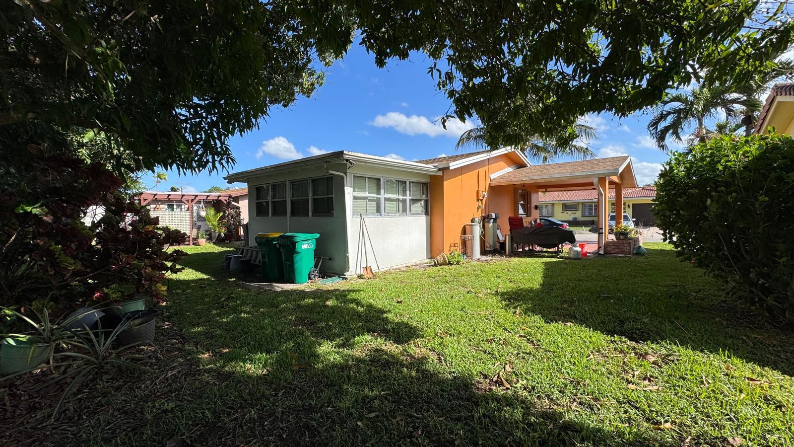 MAINLANDS OF TAMARAC LAKES - Residential