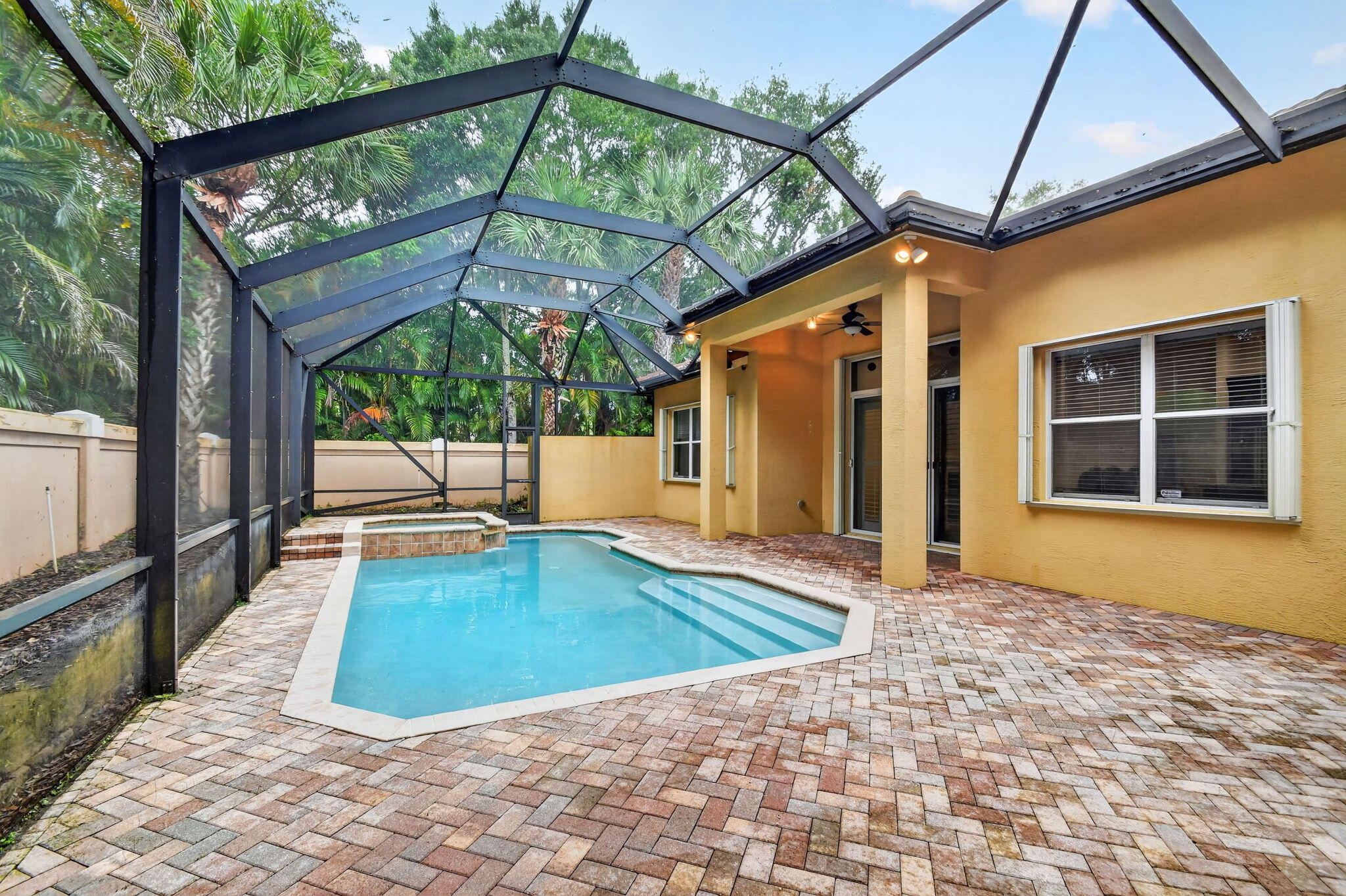 WYNDSONG ISLE ESTATES - Residential
