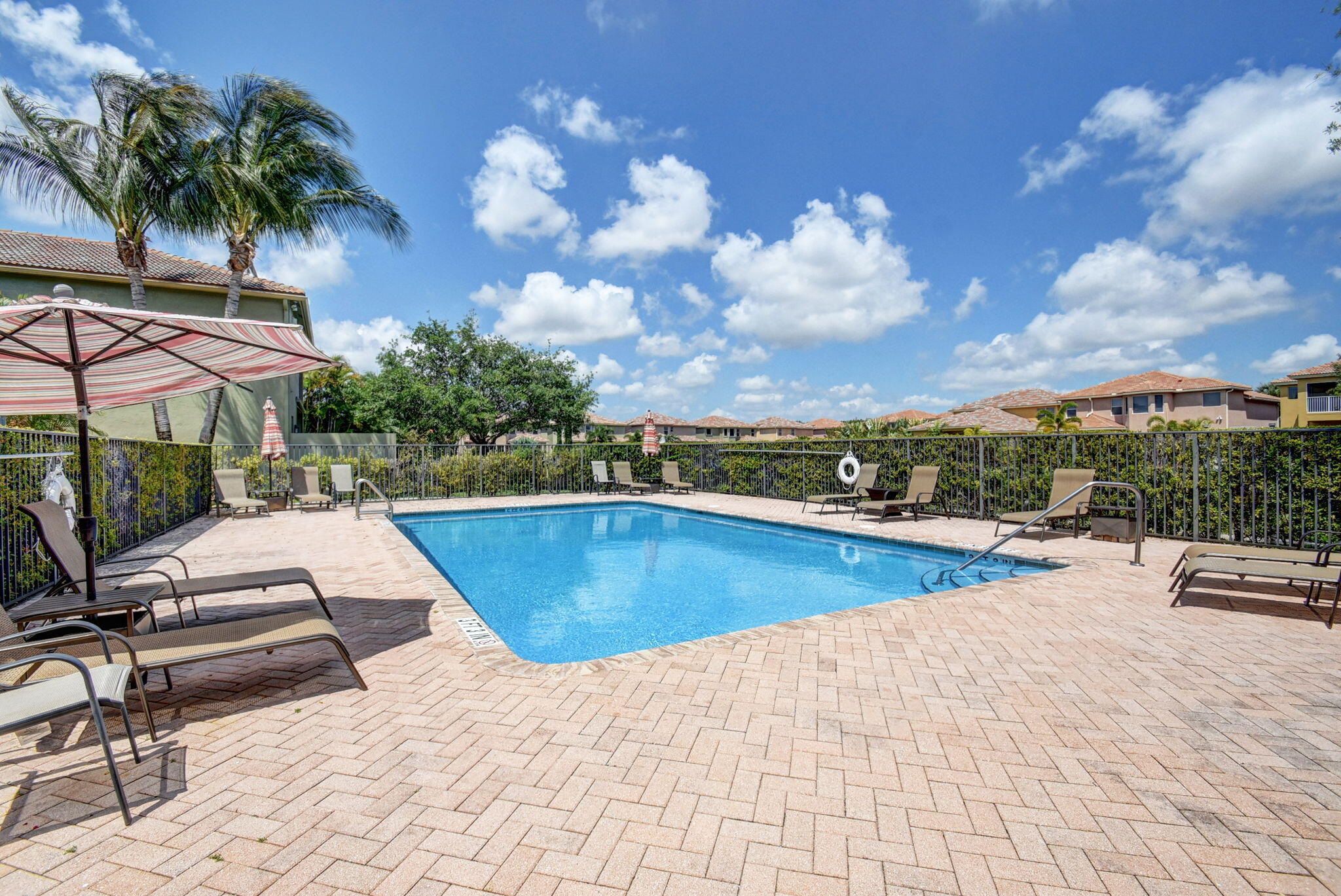 WYNDSONG ISLE ESTATES - Residential