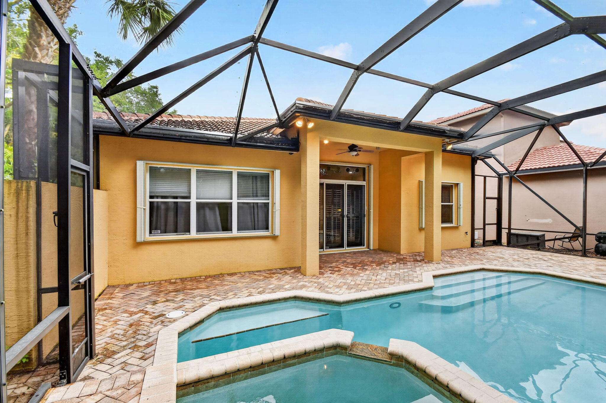 WYNDSONG ISLE ESTATES - Residential