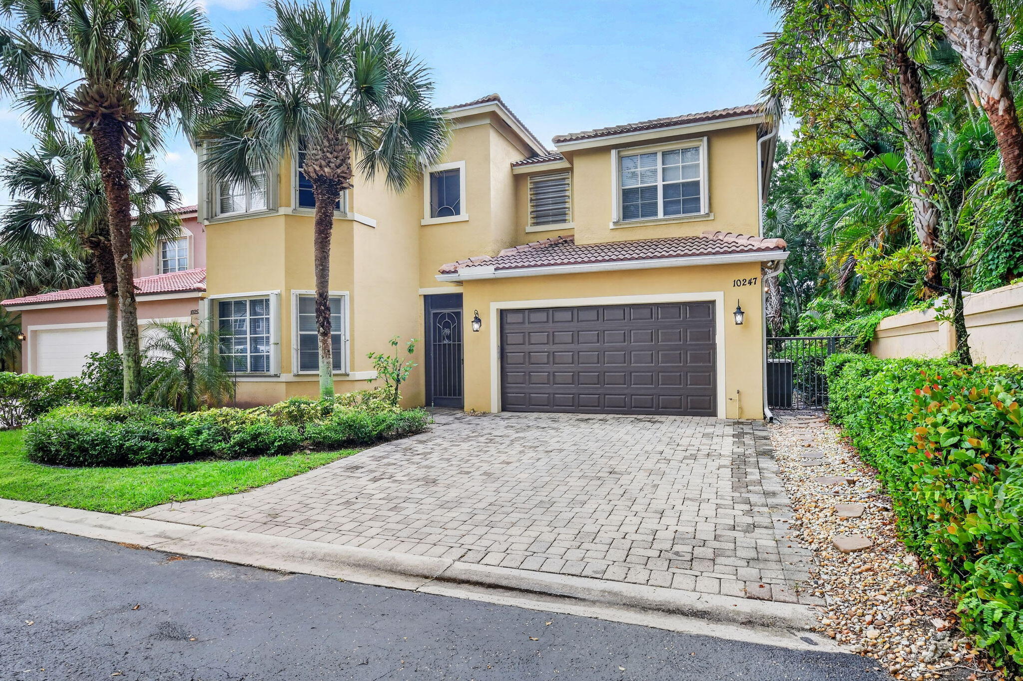 WYNDSONG ISLE ESTATES - Residential