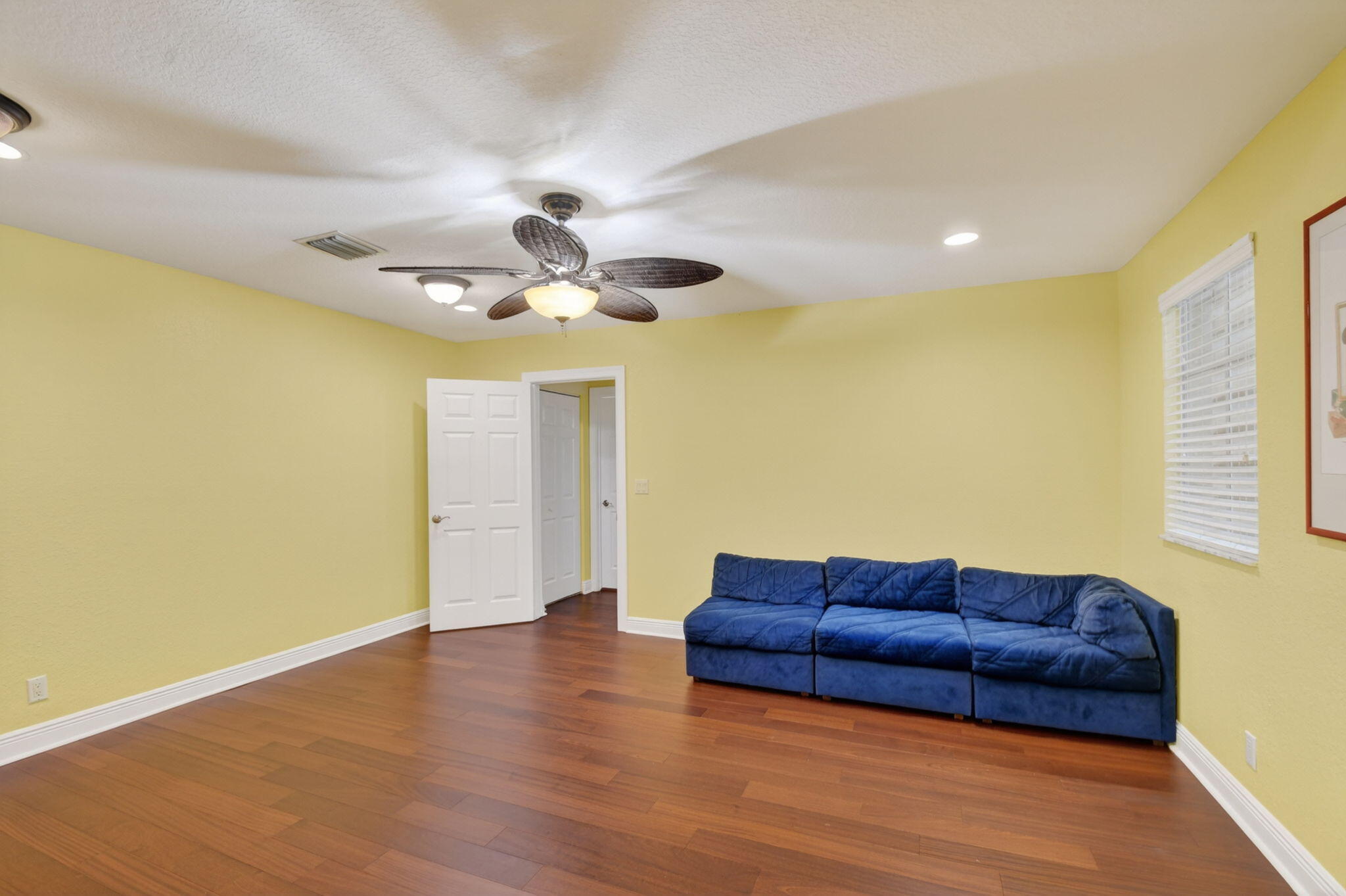 WYNDSONG ISLE ESTATES - Residential