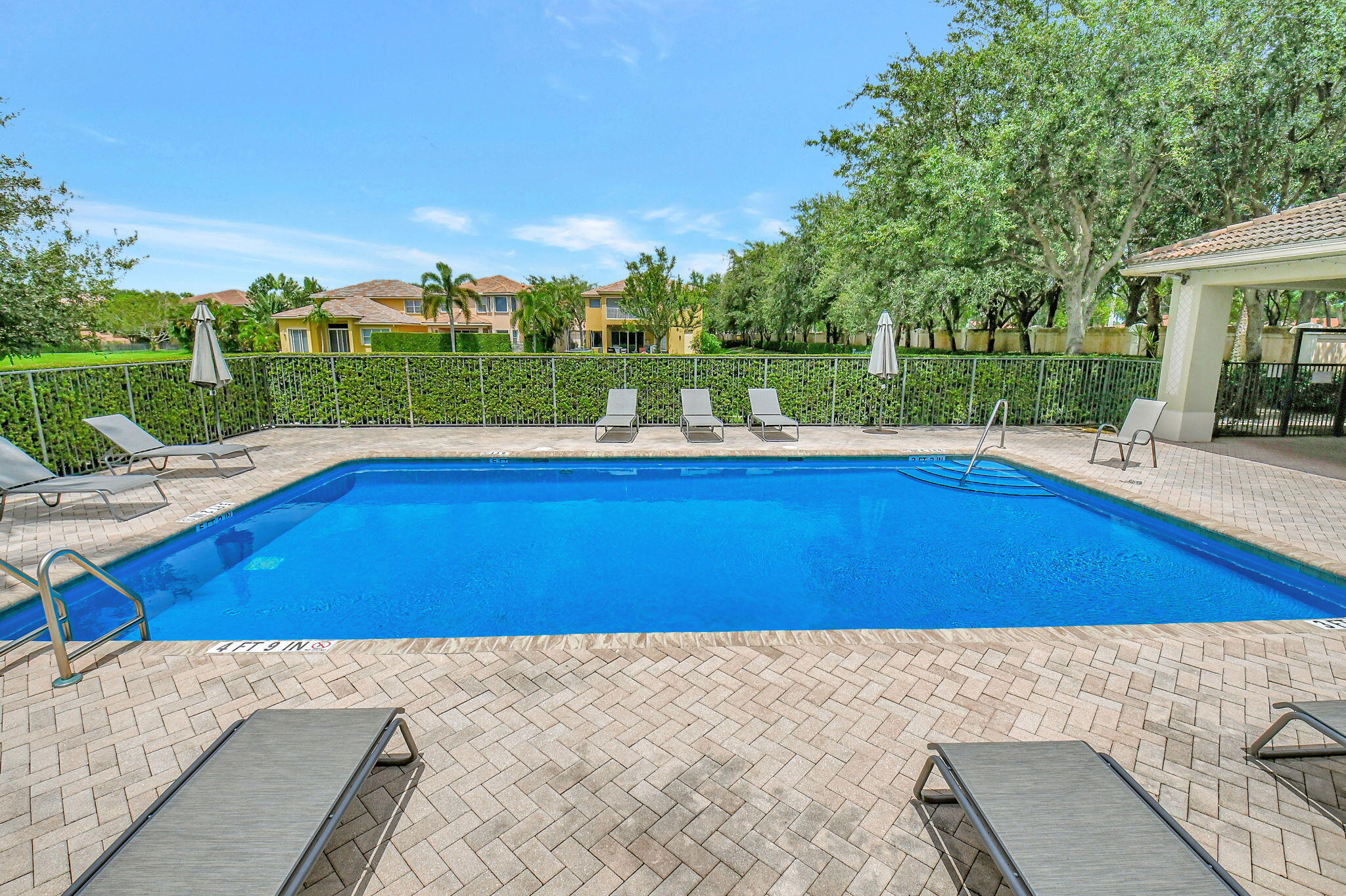WYNDSONG ISLE ESTATES - Residential