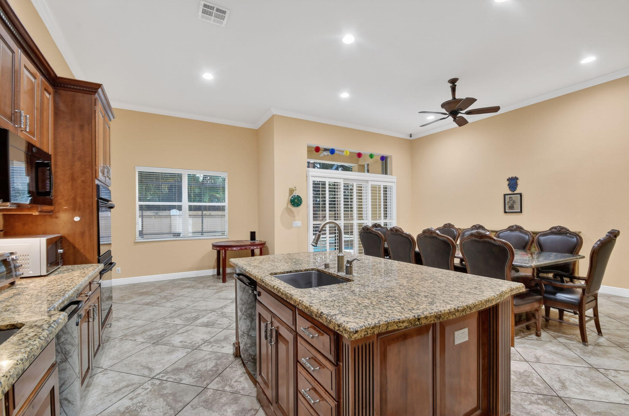 WYNDSONG ISLE ESTATES - Residential