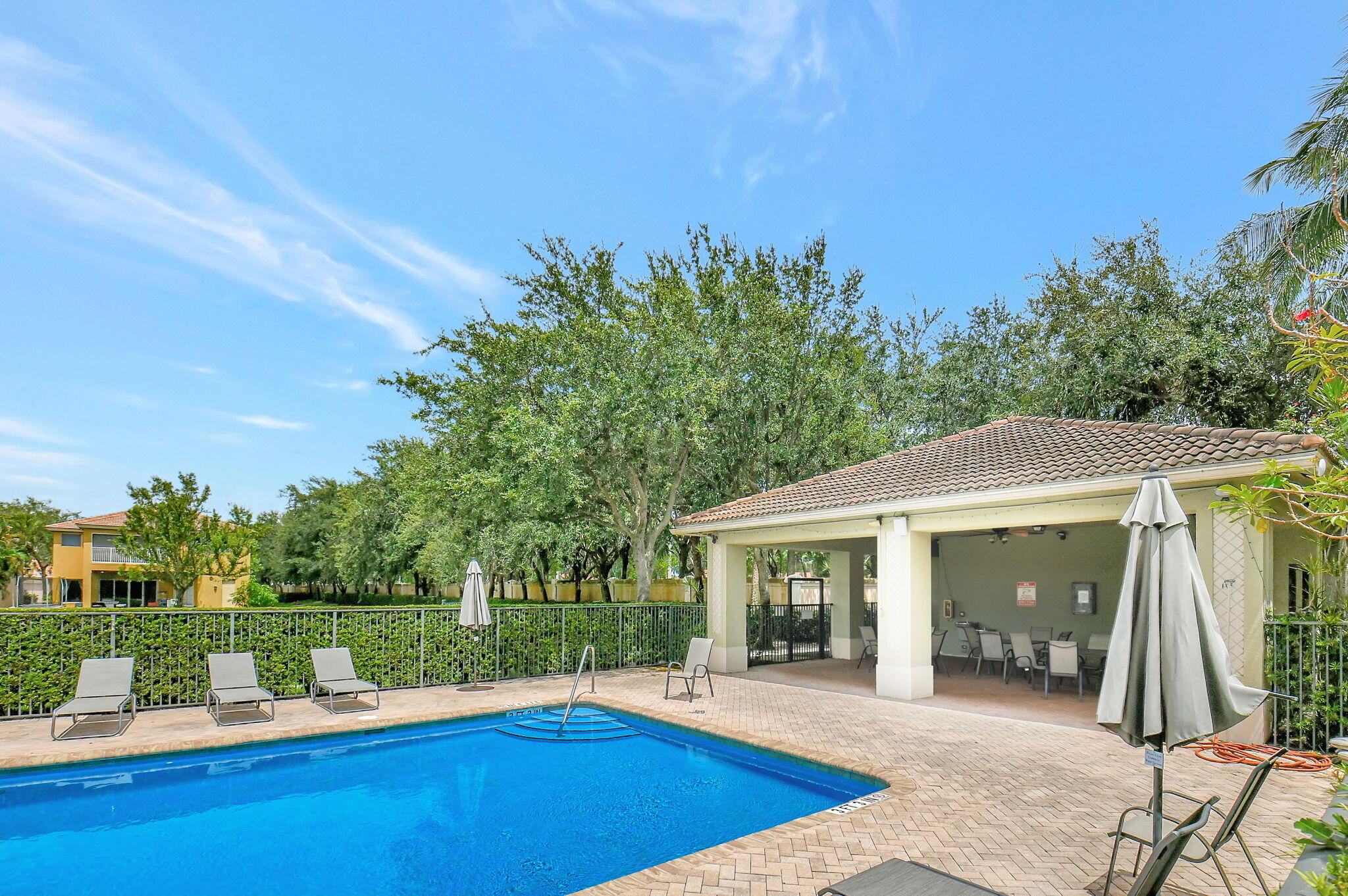 WYNDSONG ISLE ESTATES - Residential