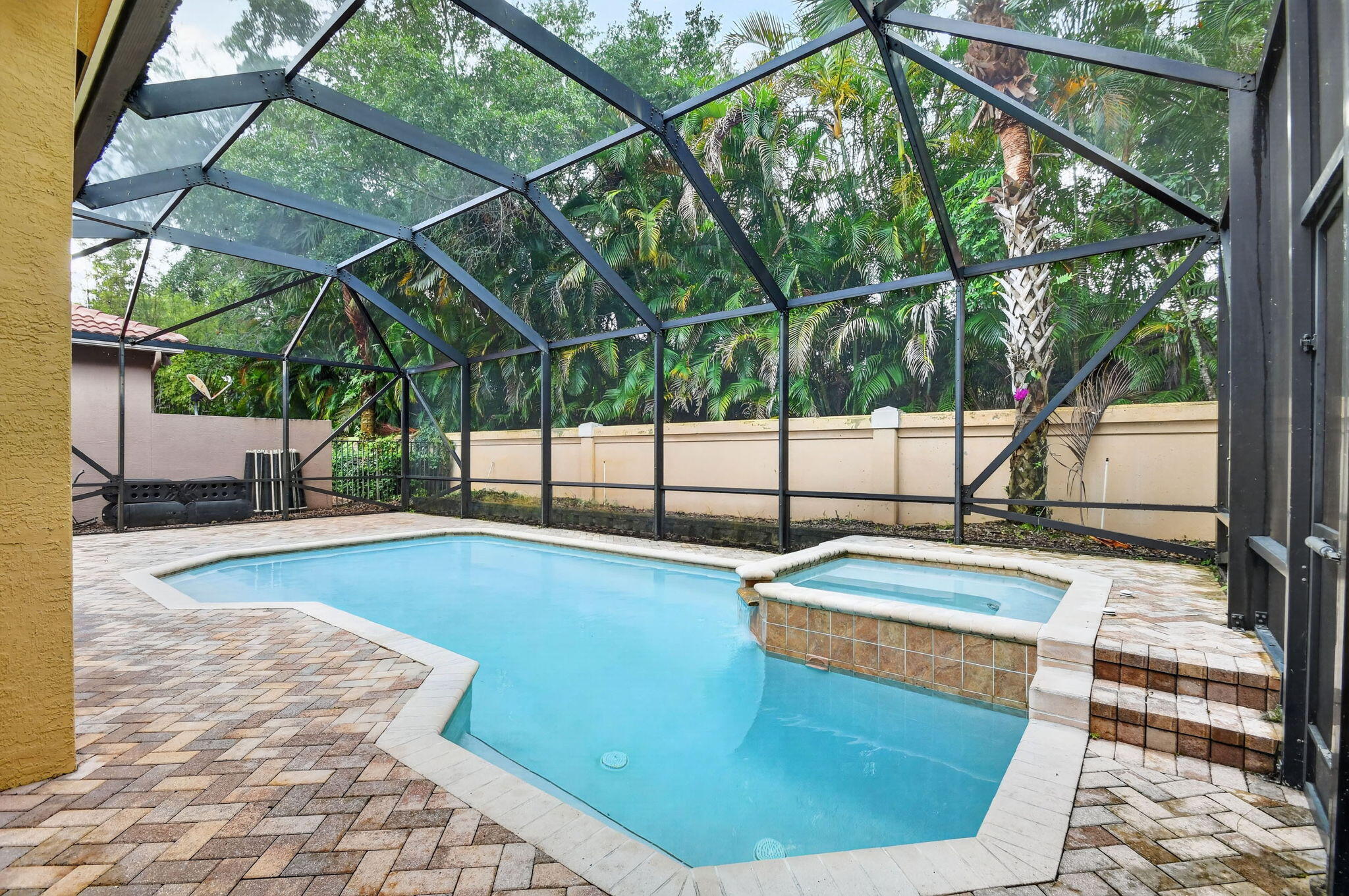 WYNDSONG ISLE ESTATES - Residential