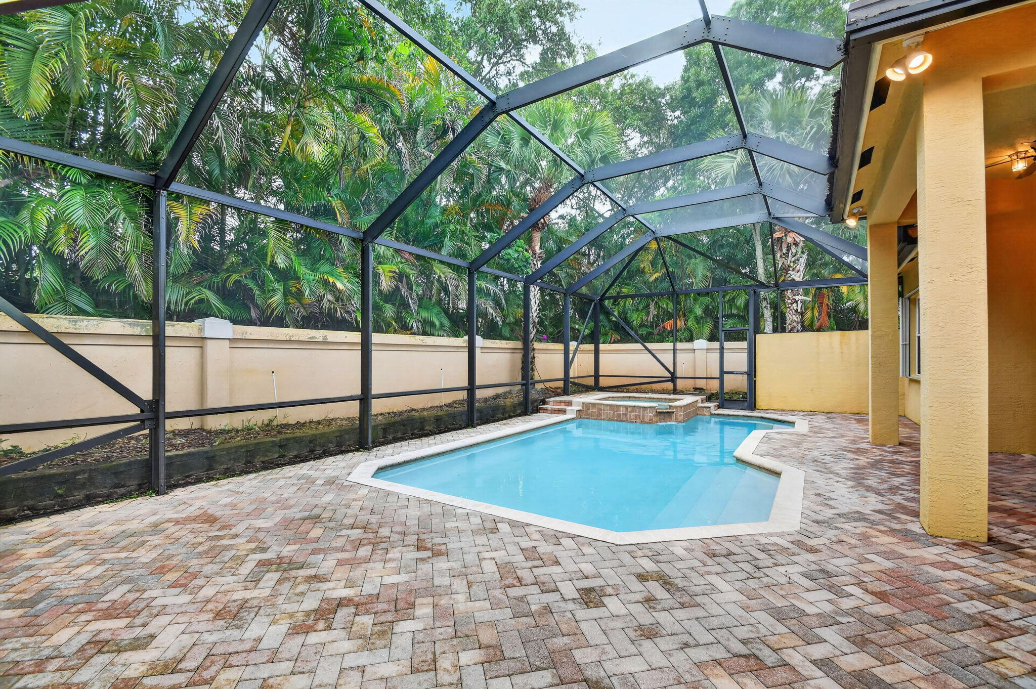 WYNDSONG ISLE ESTATES - Residential