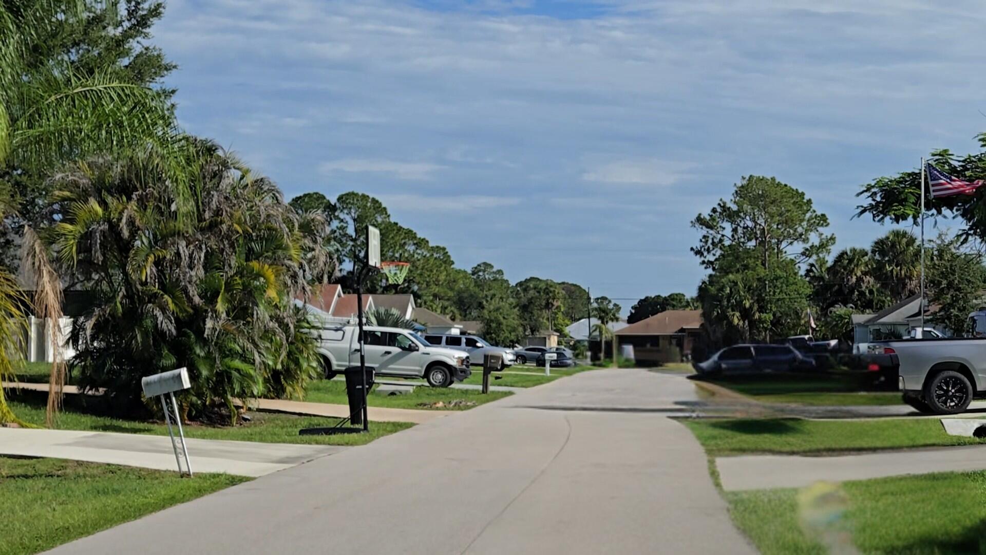 PORT ST LUCIE SECTION 19 - Land