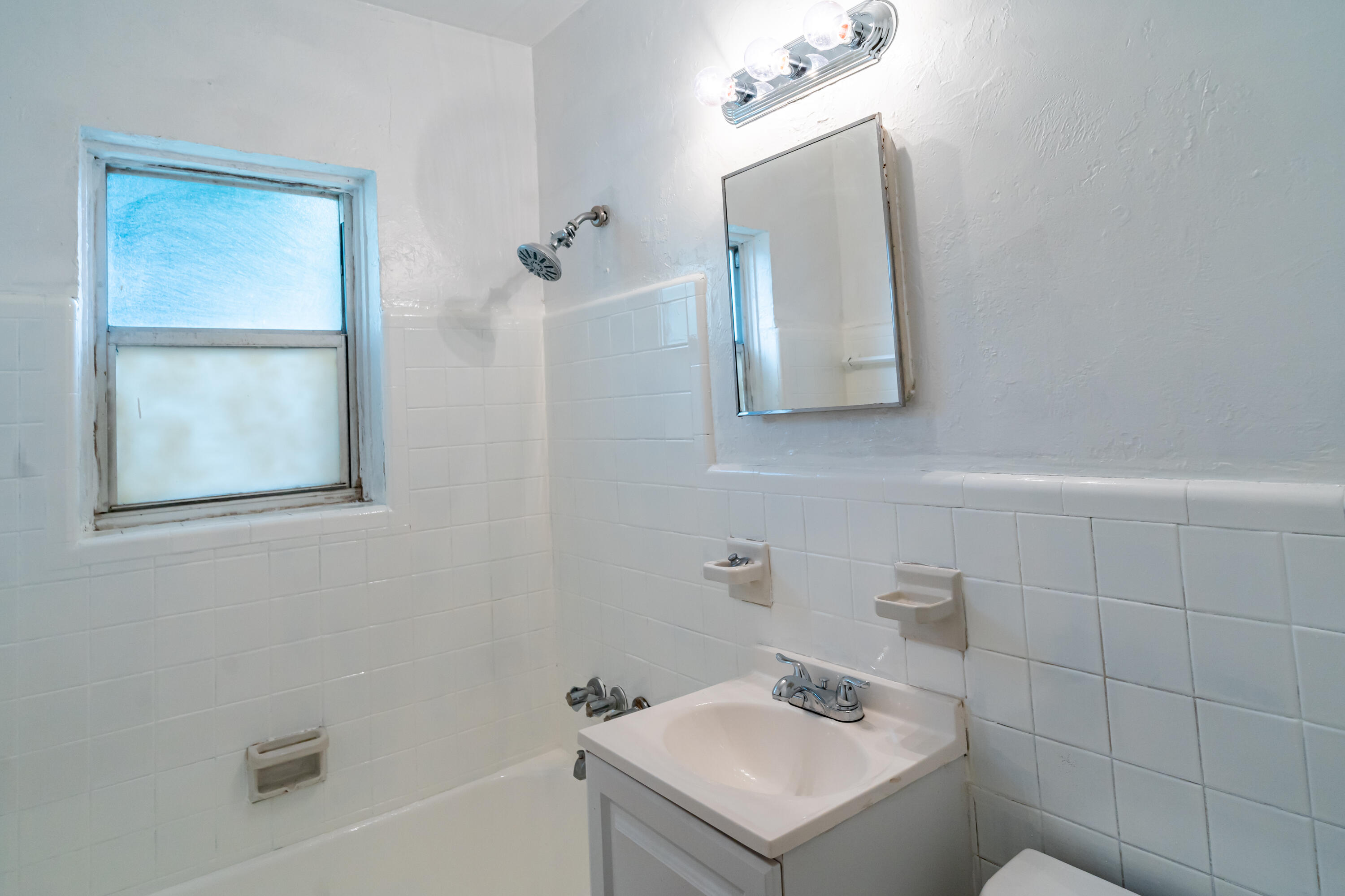 North Lauderdale Amd 1-18 - Residential Lease