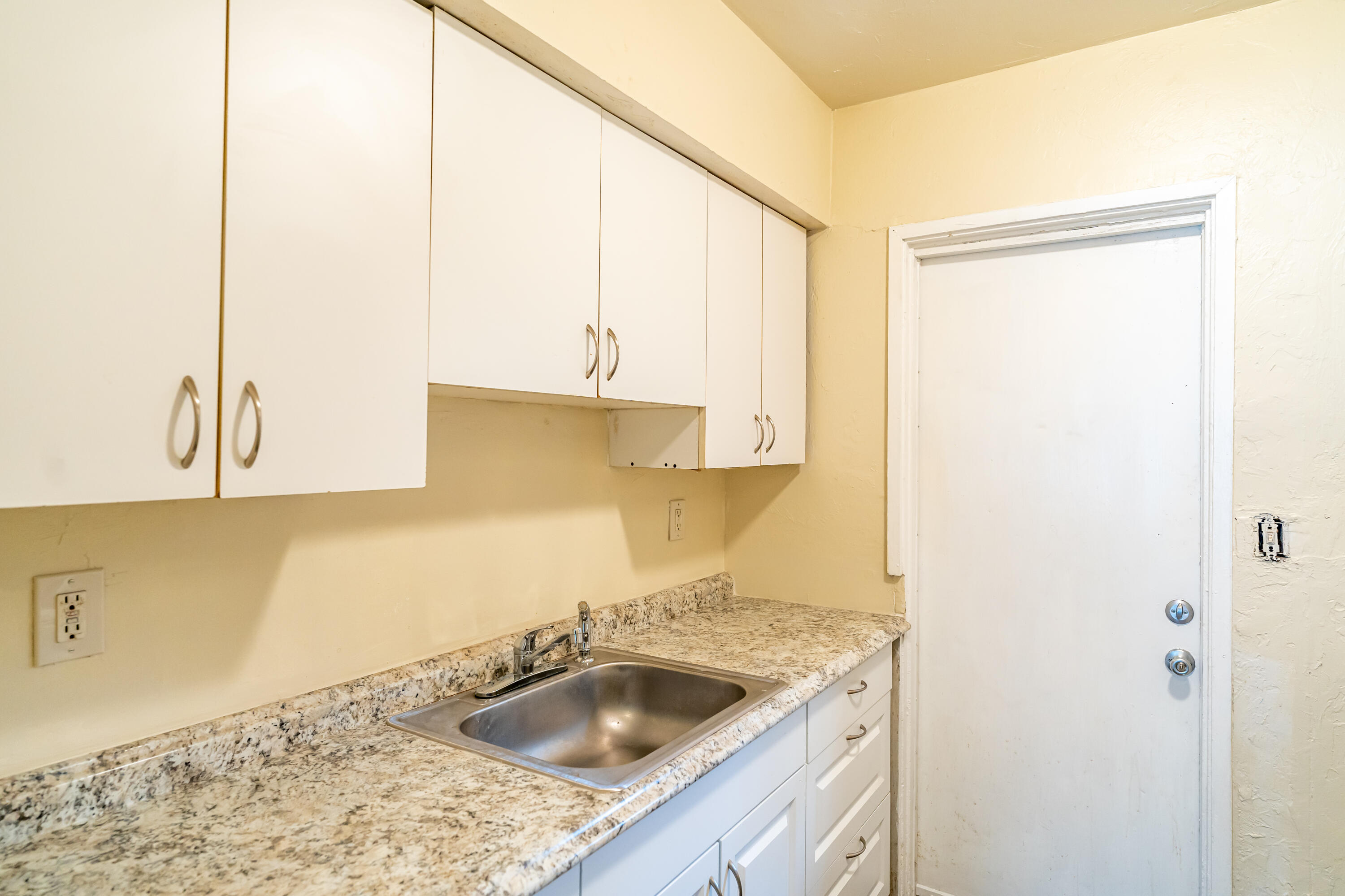 North Lauderdale Amd 1-18 - Residential Lease