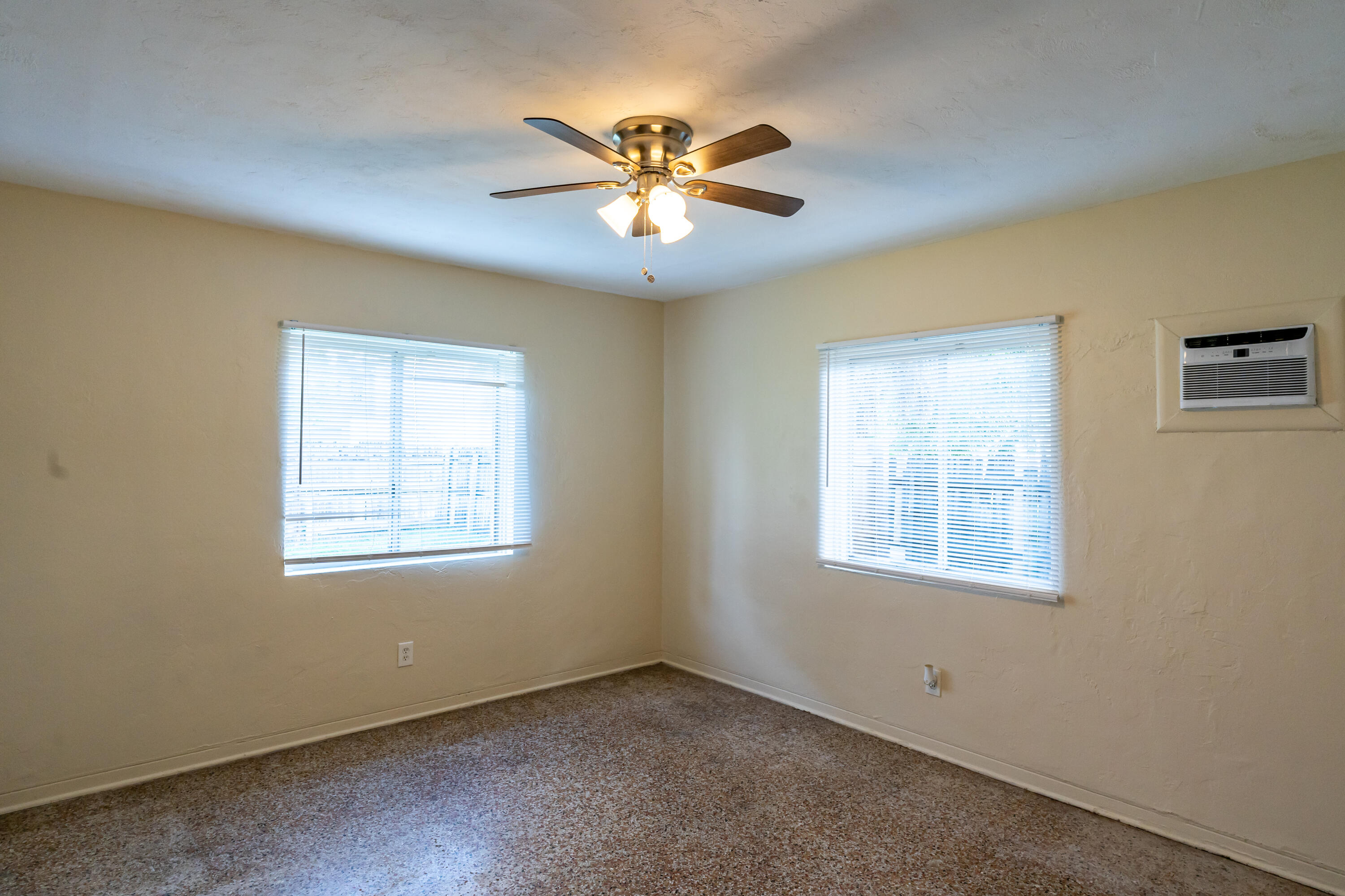 North Lauderdale Amd 1-18 - Residential Lease