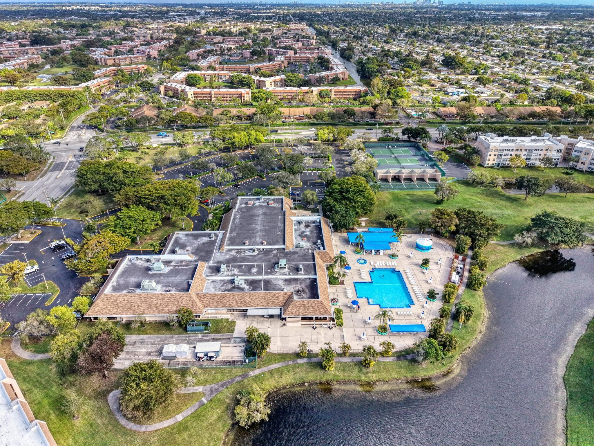 SUNRISE LAKES CONDOMINIUM Phase 4 Inc 2 - Residential